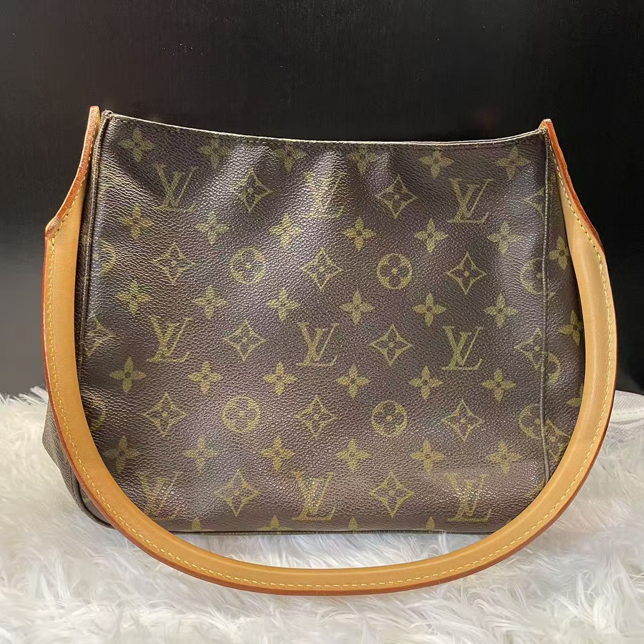 (Preowned) LOUIS VUITTO looping