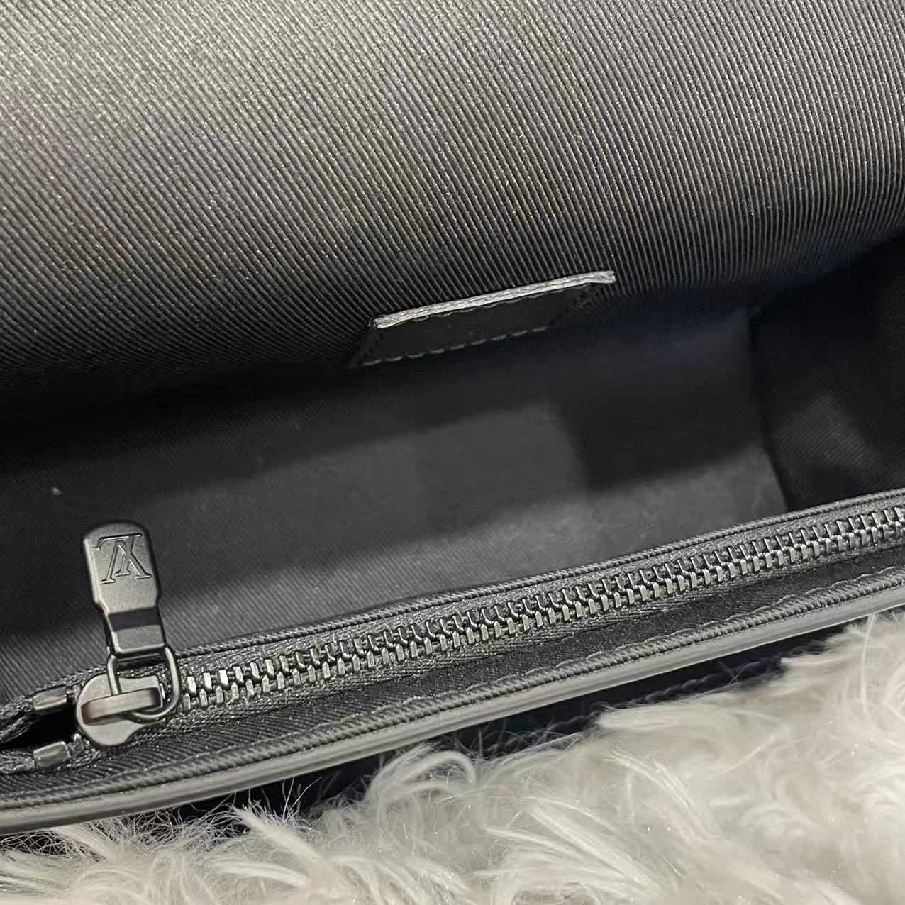 (Preowned) LOUIS VUITTON Steamer