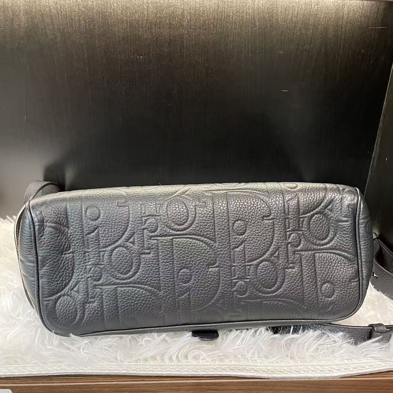 (Preowned) DIOR gravity leather