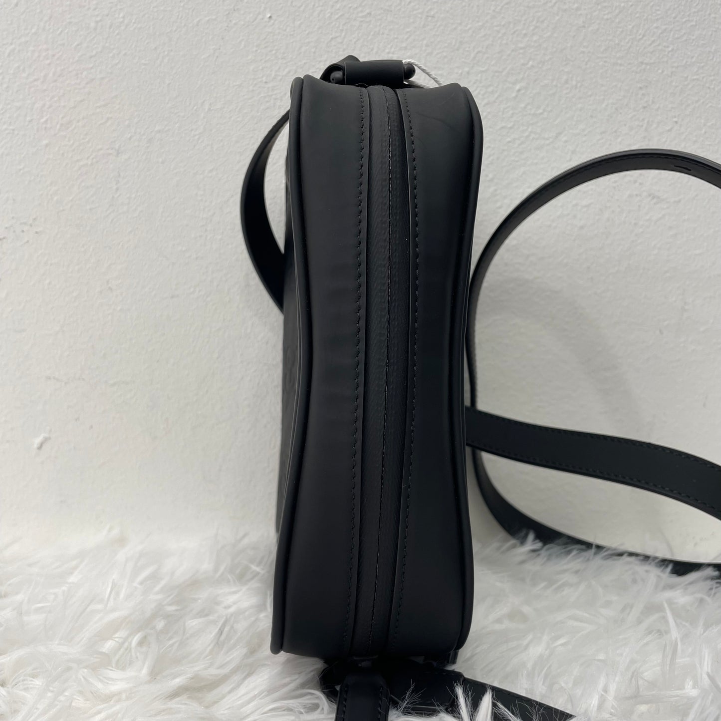 (Preowned) GUCCI camera bag, emprient leather