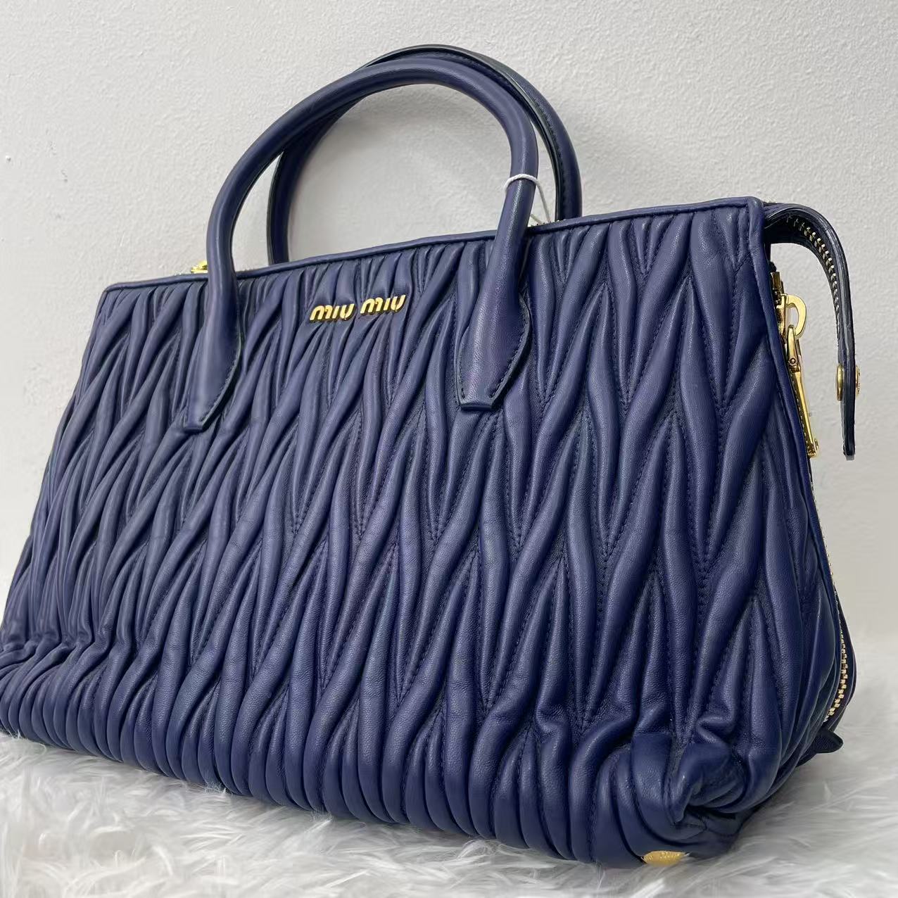 MIU MIU