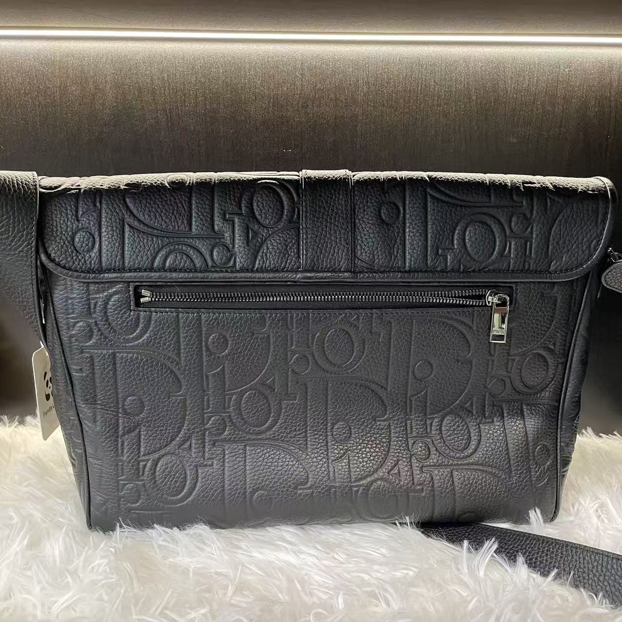 (Preowned) DIOR gravity leather