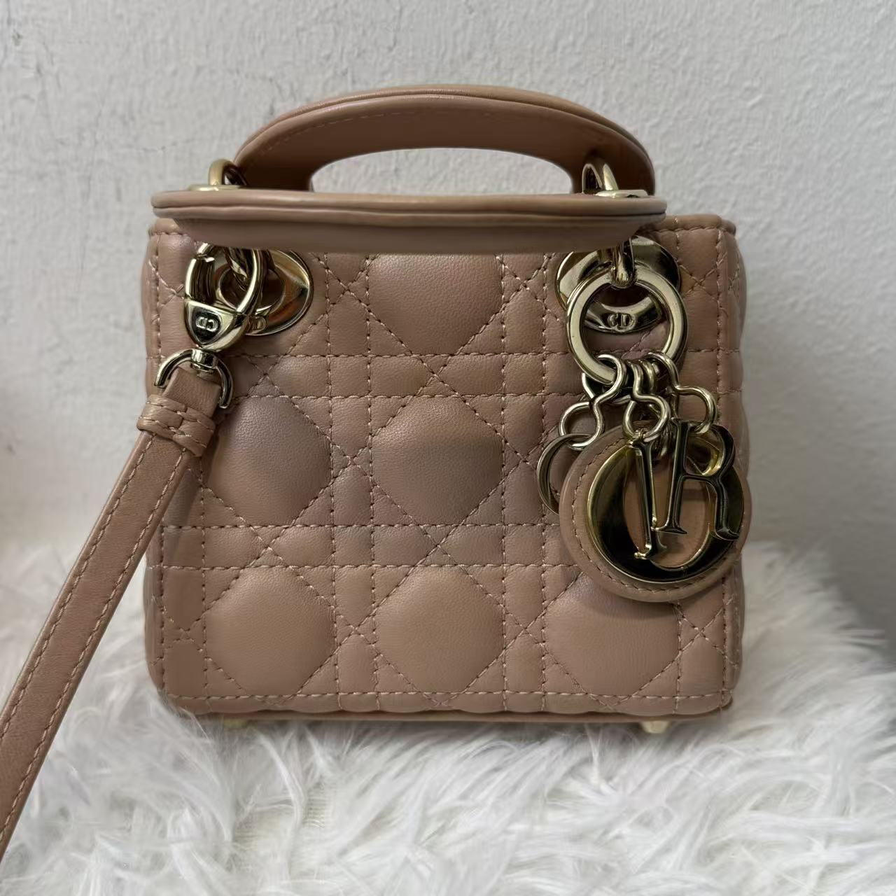 (Preowned) DIOR Micro Three grid vine pattern Logo pendant Supermini Cinnamon