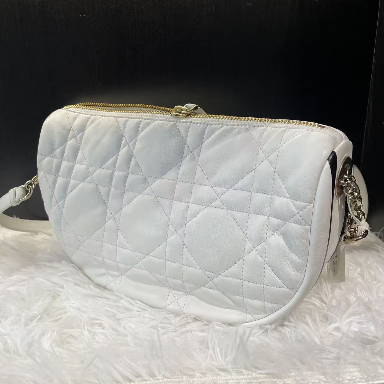 (Preowned) DIOR VIBE HOBO  MEDIUM