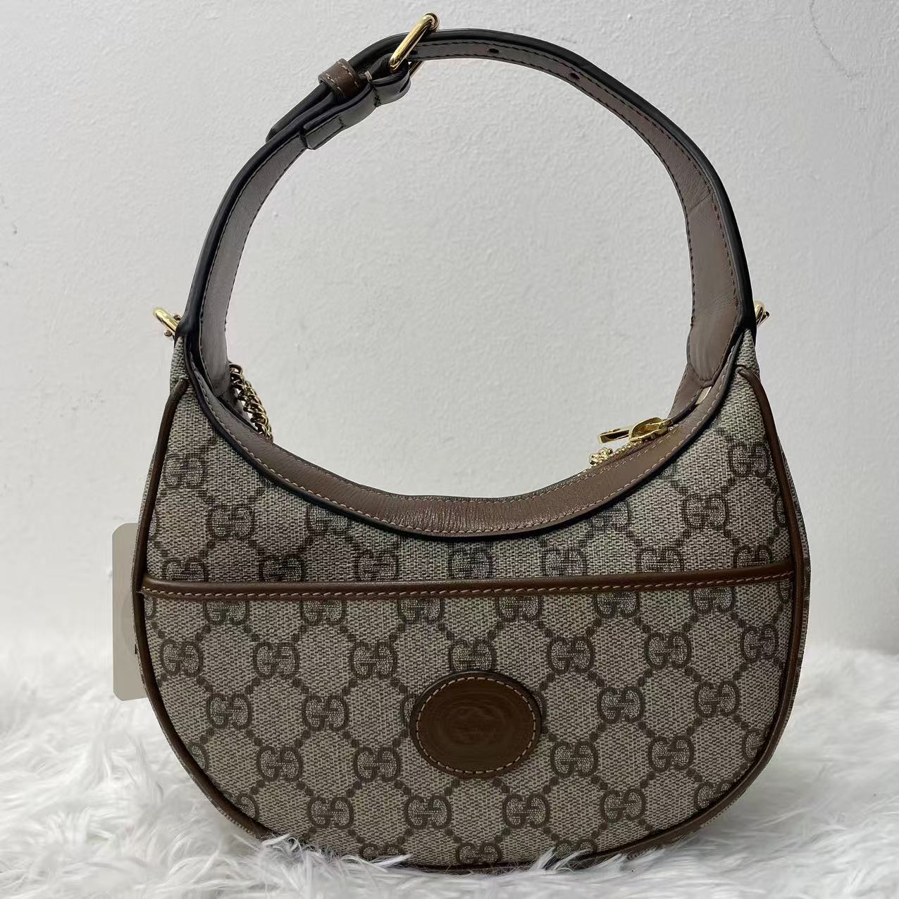 (Preowned) GUCCI Interlocking Double G Elliptical Signage Metal Chain Shoulder Strap Zipper Opening and Closing