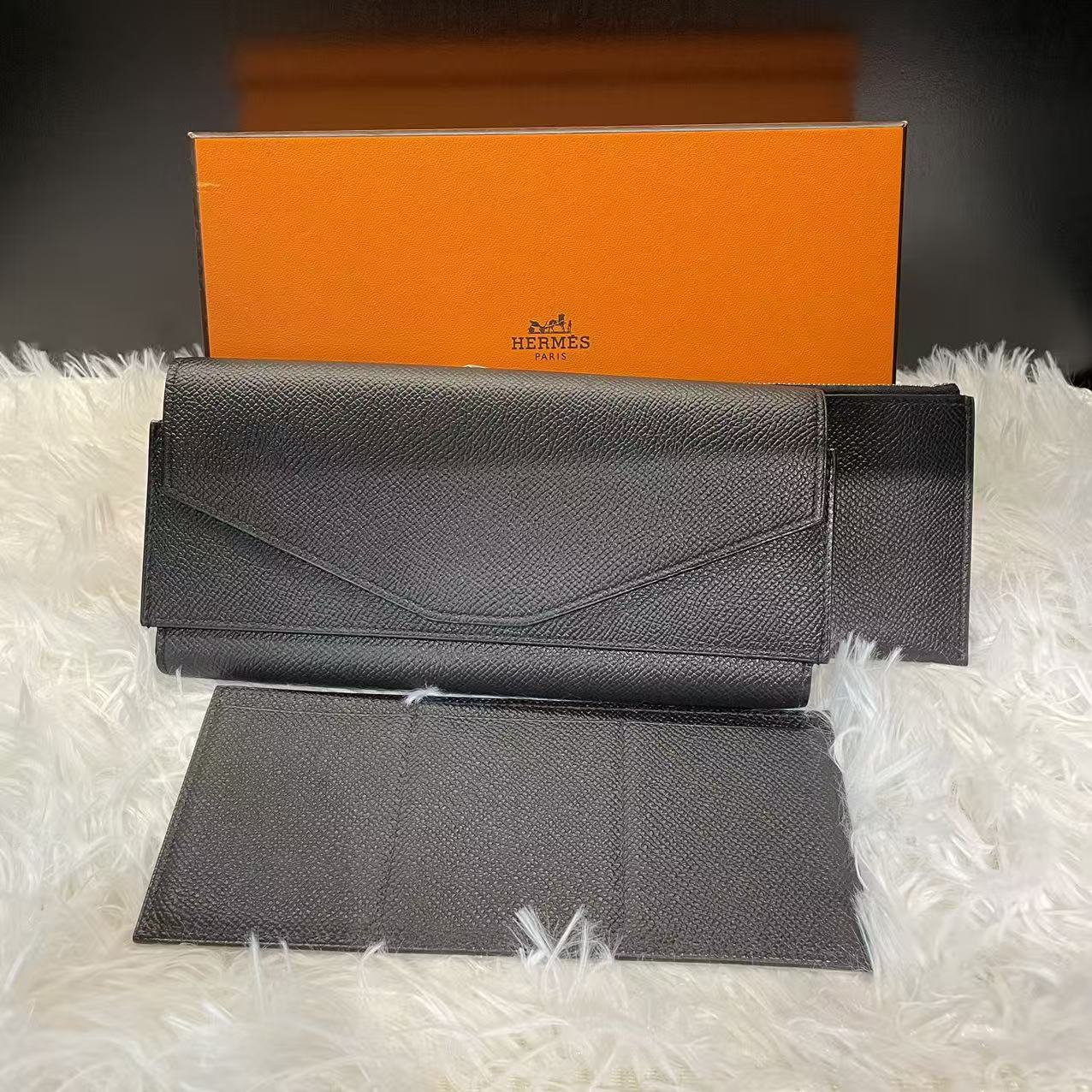 (Preowned) Hermes Passant Long Wallet