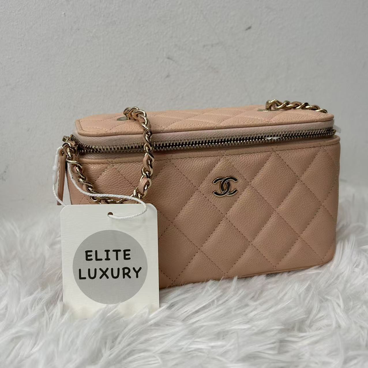 (Preowned) CHANEL 24C Gold-colored metal accessories, grainy leather, long square box bag, chain messenger bag, women's, light pink