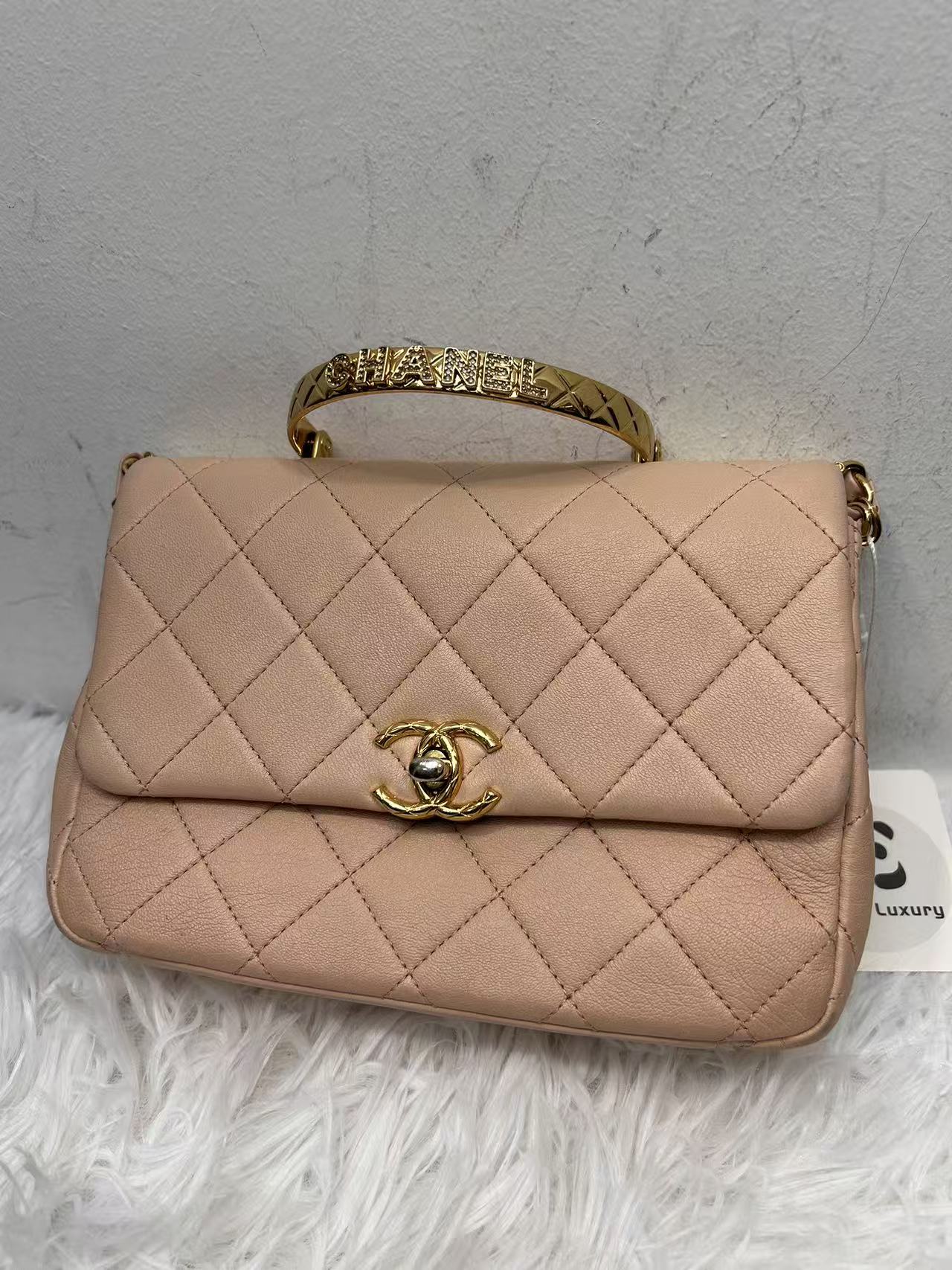 (Preowned) CHANEL Trendy CC