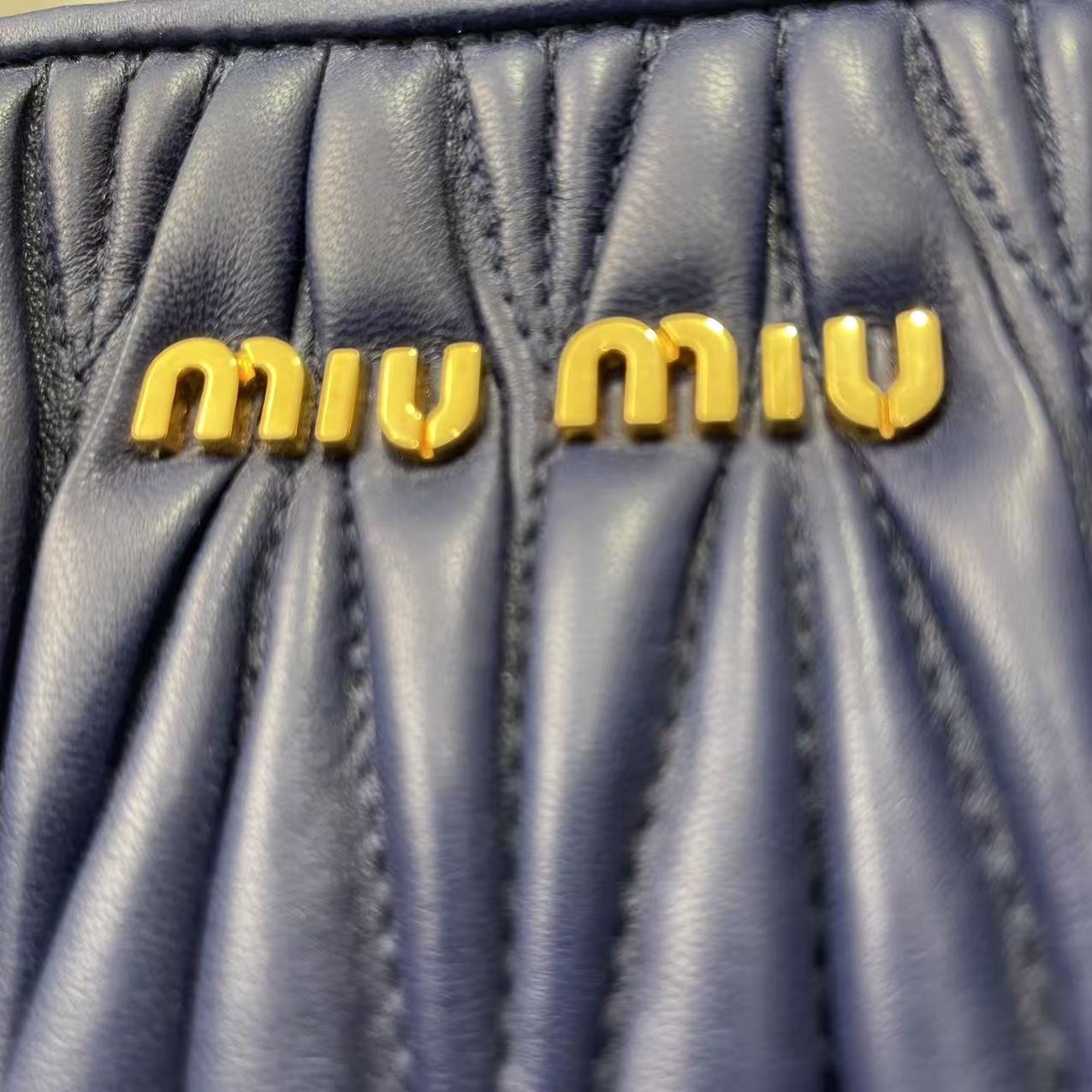 MIU MIU