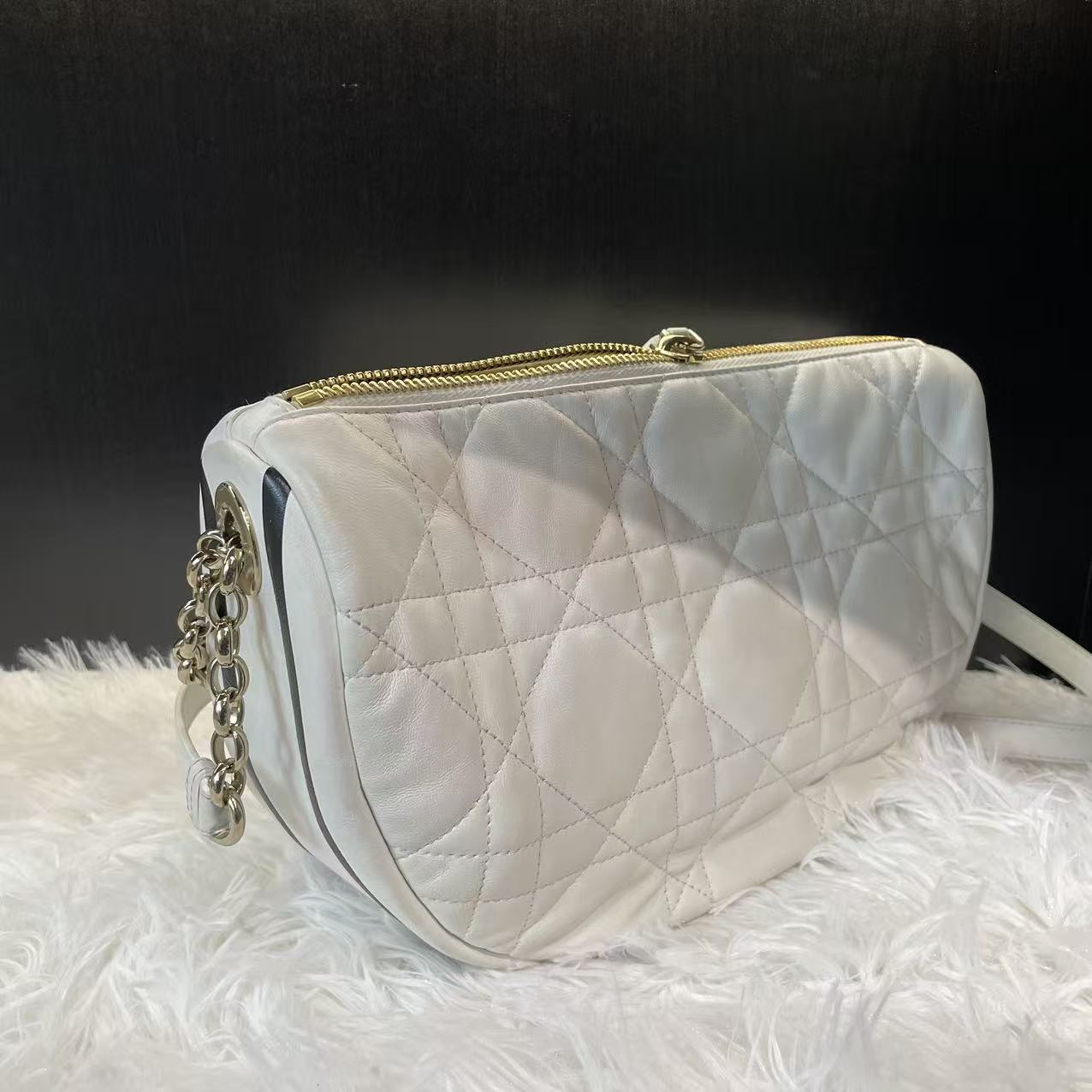 (Preowned) DIOR VIBE HOBO  MEDIUM