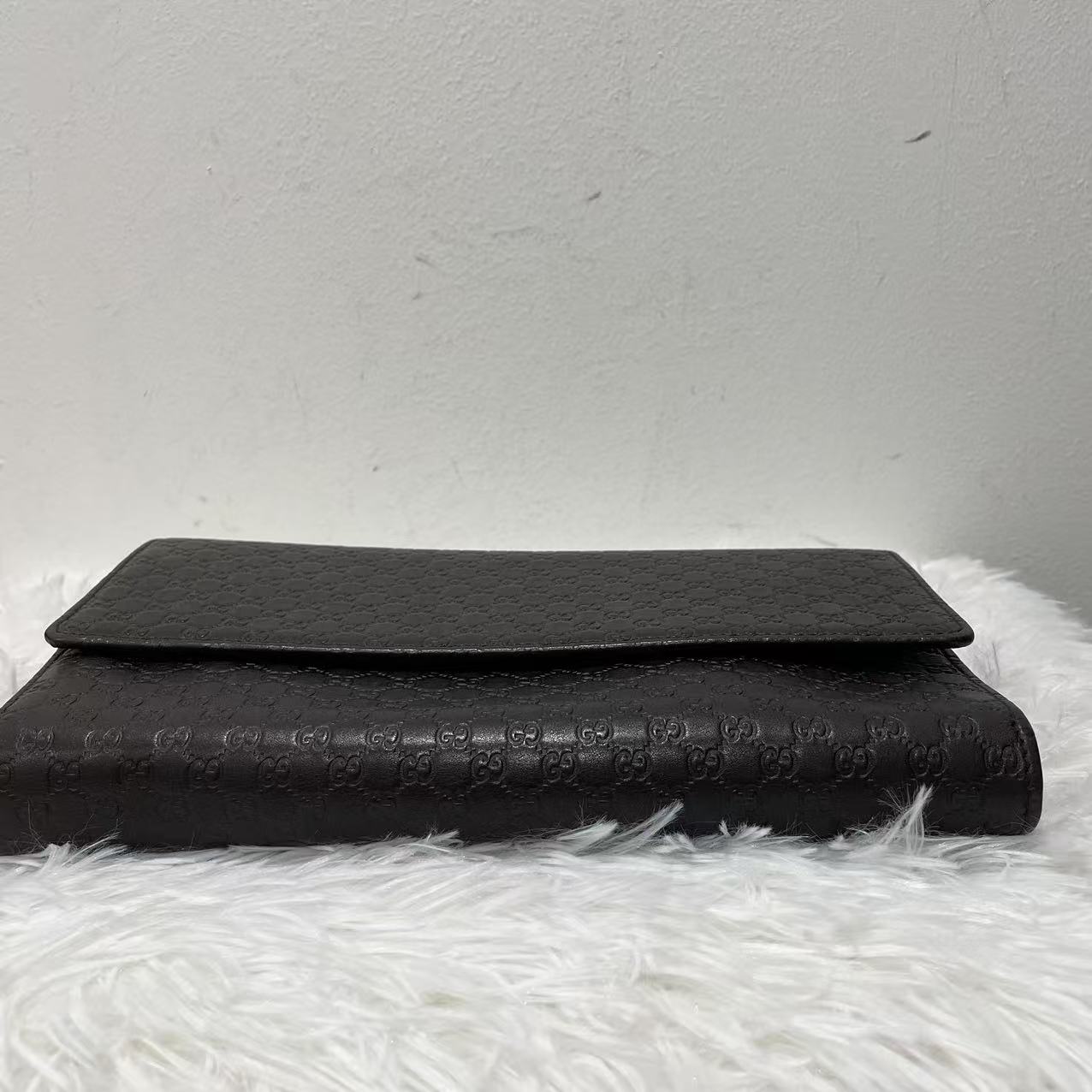 (Preowned) GUCCI Imprinted Logo Long Leather Wallet for Women Brown # Classic Recommendation#