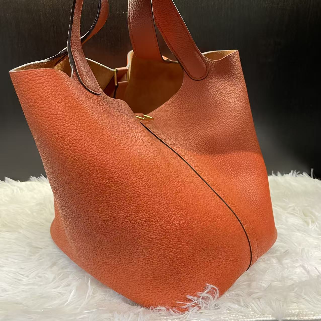 (Preowned) CHANEL Hermes Basket 22
