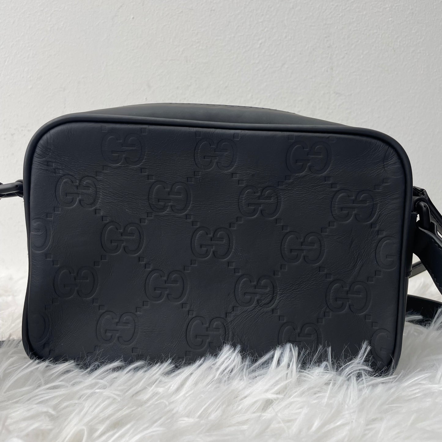 (Preowned) GUCCI camera bag, emprient leather