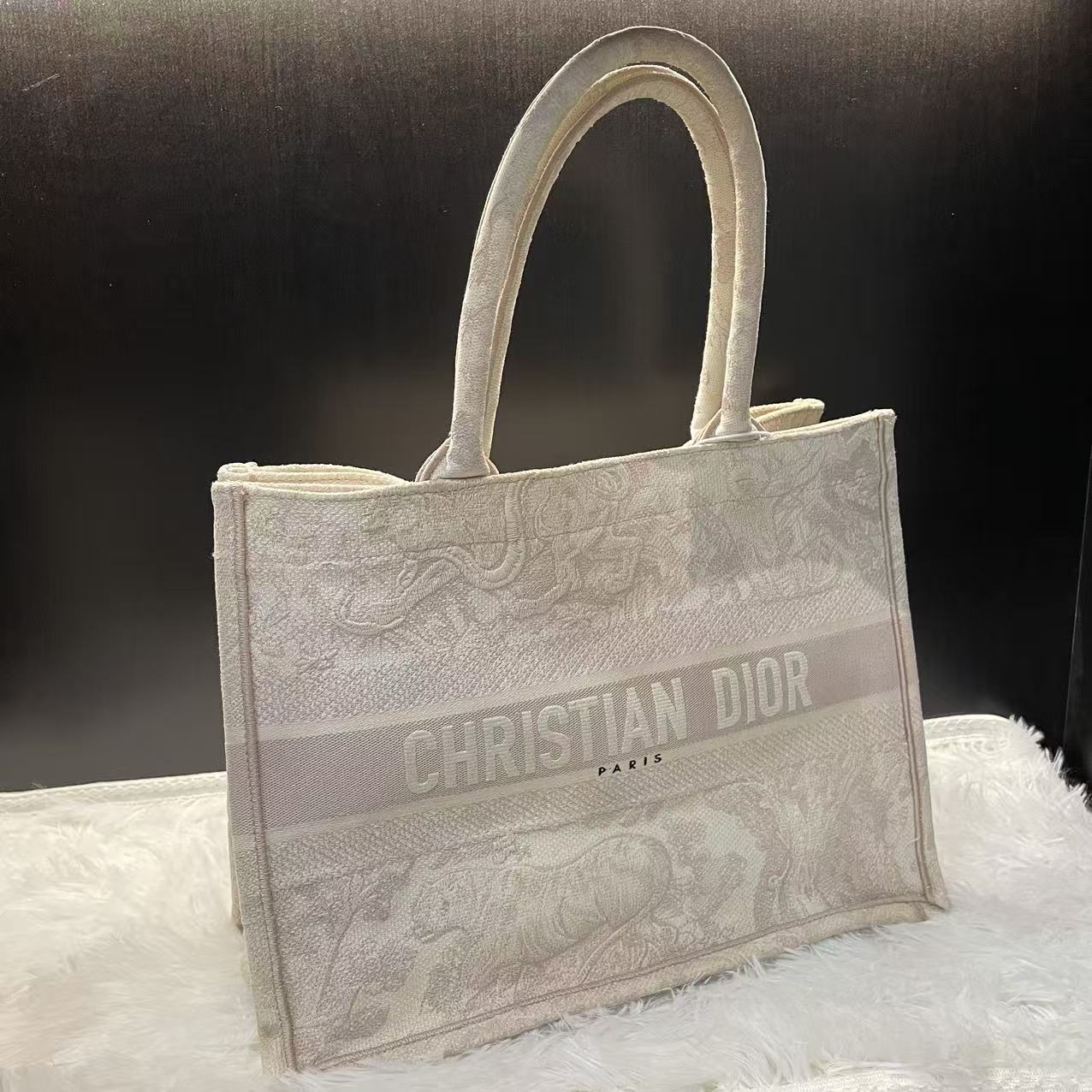 (Preowned) DIOR Book Tote Zoo Series MM Rose pink