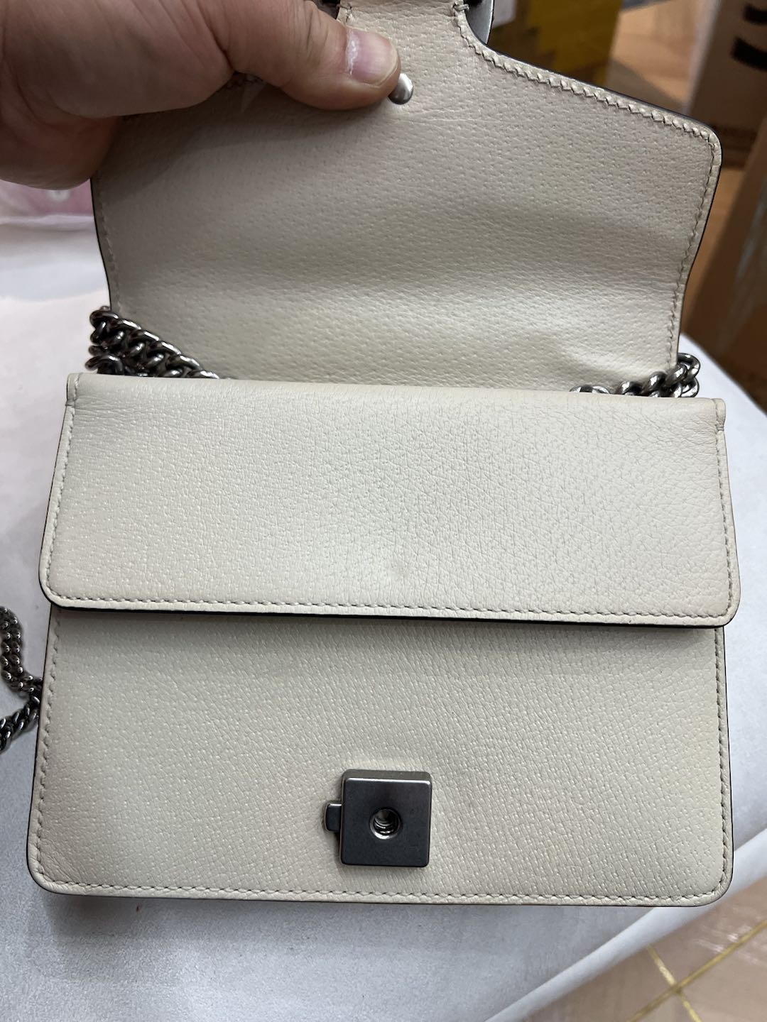 (Preowned) GUCCI Dionysus White