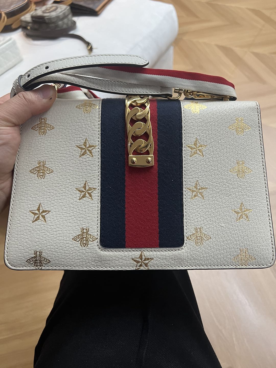 (Preowned) GUCCI Sylvie White