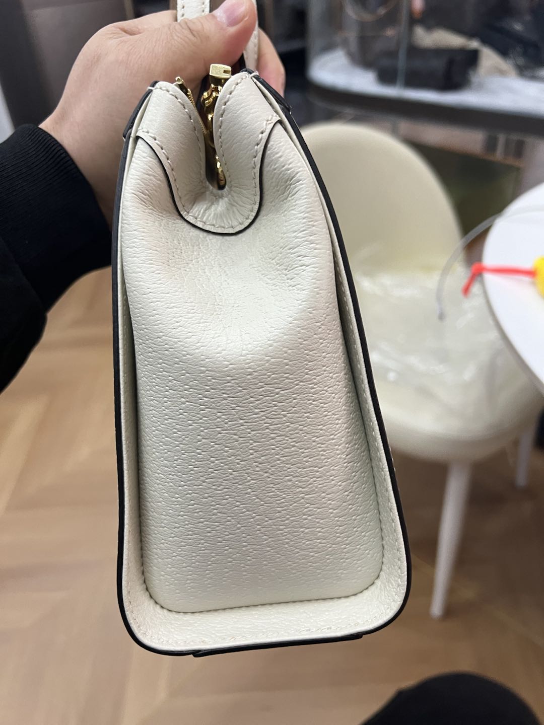 (Preowned) GUCCI Ophidia White Versatile classic recommendation