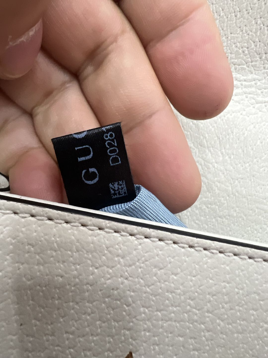 (Preowned) GUCCI Sylvie White