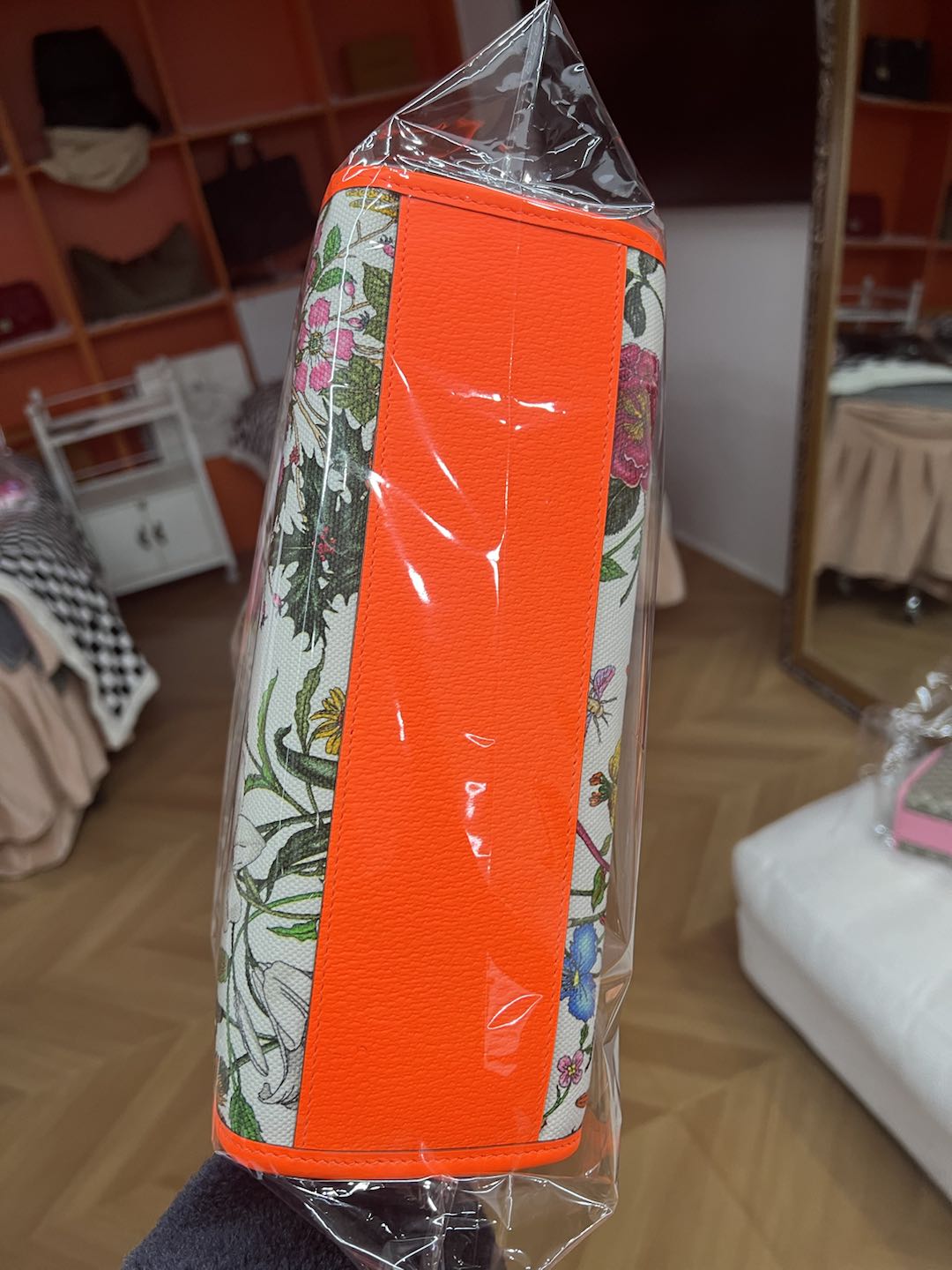 (Preowned) GUCCI Metal interlocking double G identification MM White/Orange/Multicolor Unique Non collision Style