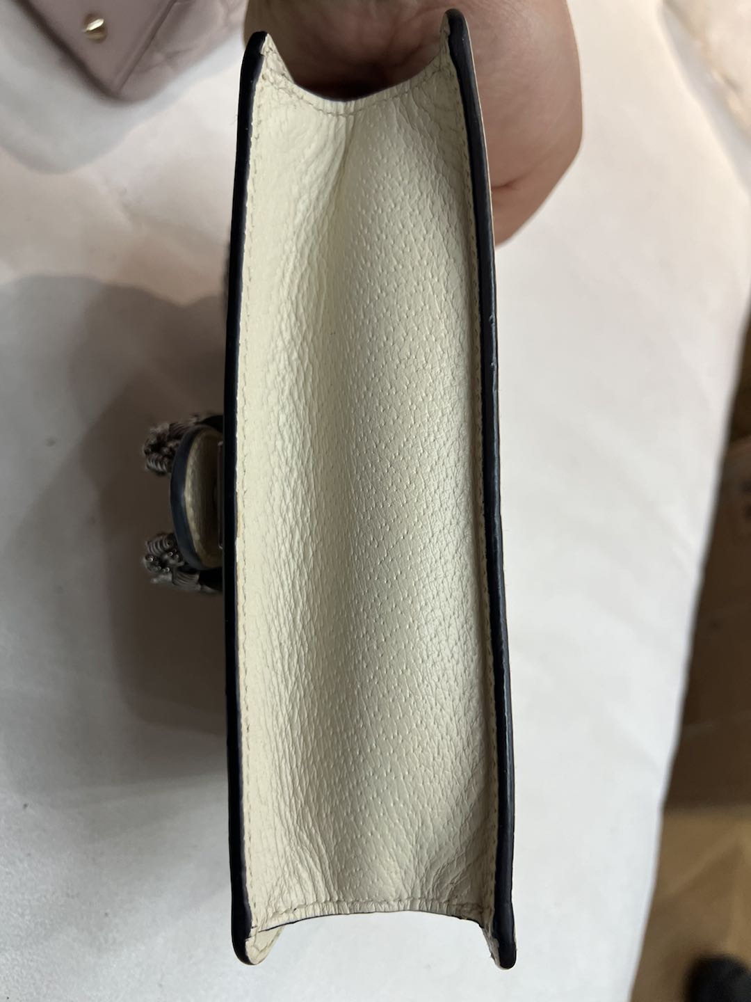 (Preowned) GUCCI Dionysus White