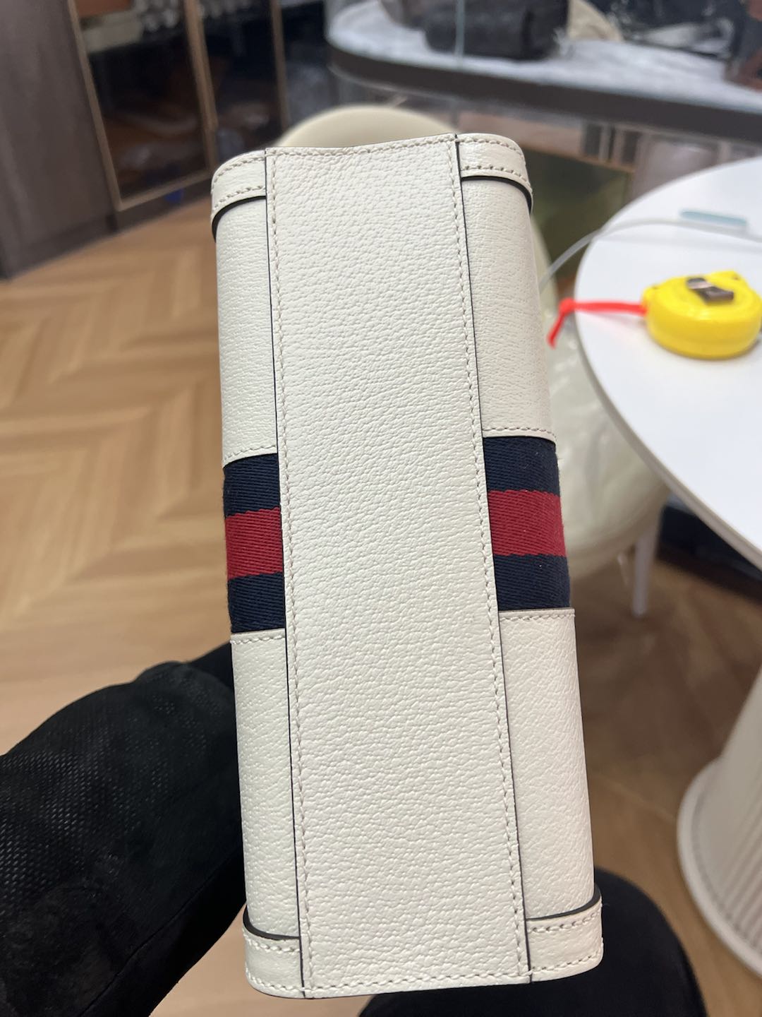(Preowned) GUCCI Ophidia White Versatile classic recommendation