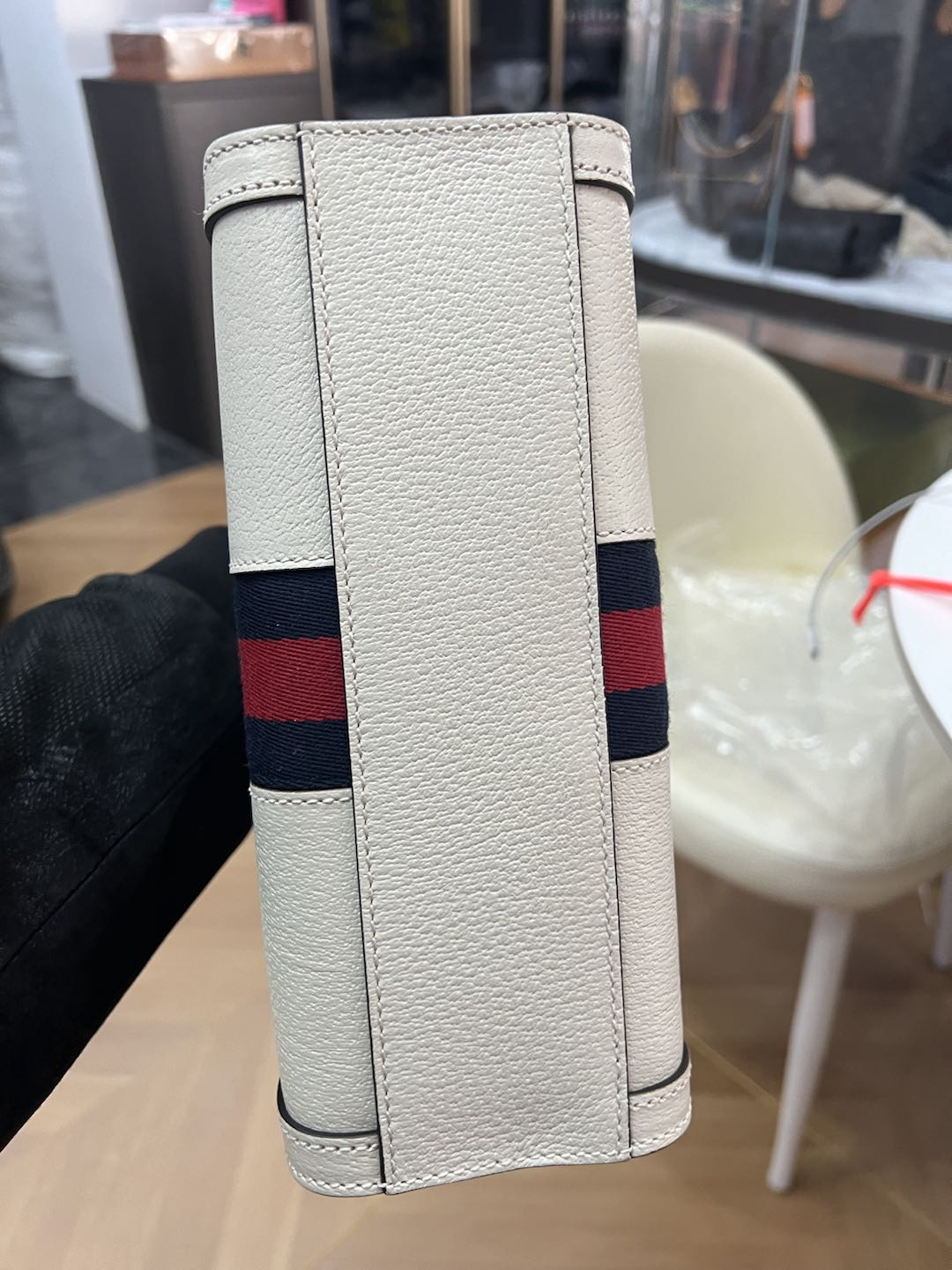 (Preowned) GUCCI Ophidia White Versatile classic recommendation