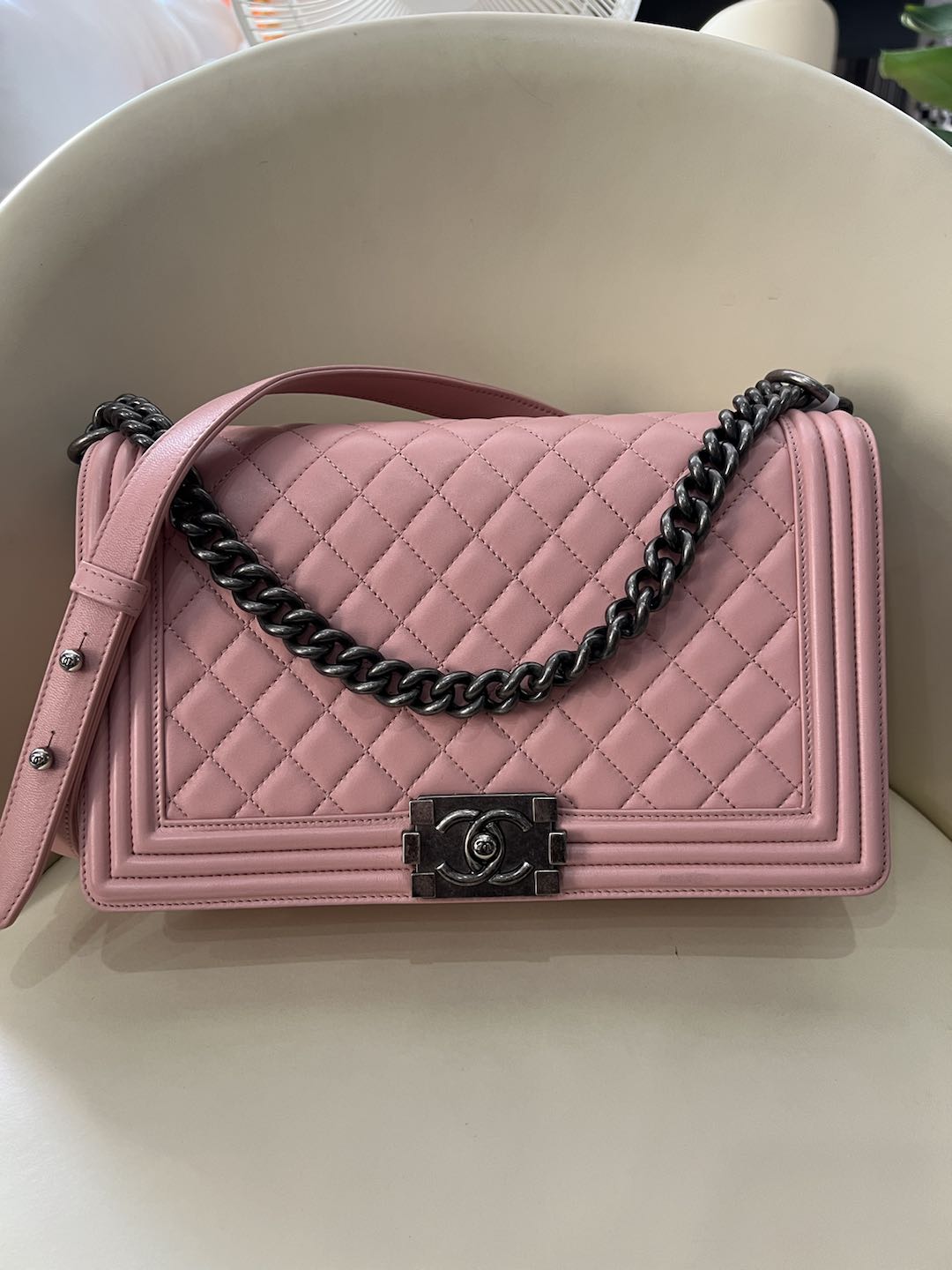 (Preowned) CHANEL Leboy