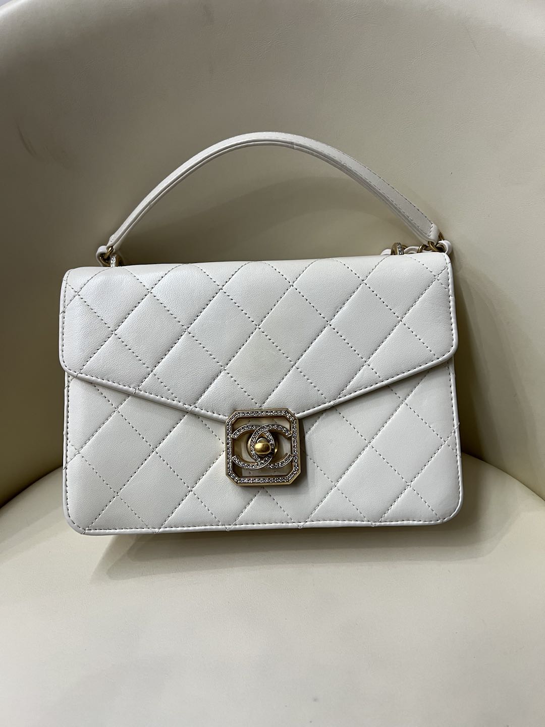 Preowned) CHANEL 21K winter diamond buckle diamond grid quilted flap opening and closing details lambskin chain bag, single shoulder crossbody bag