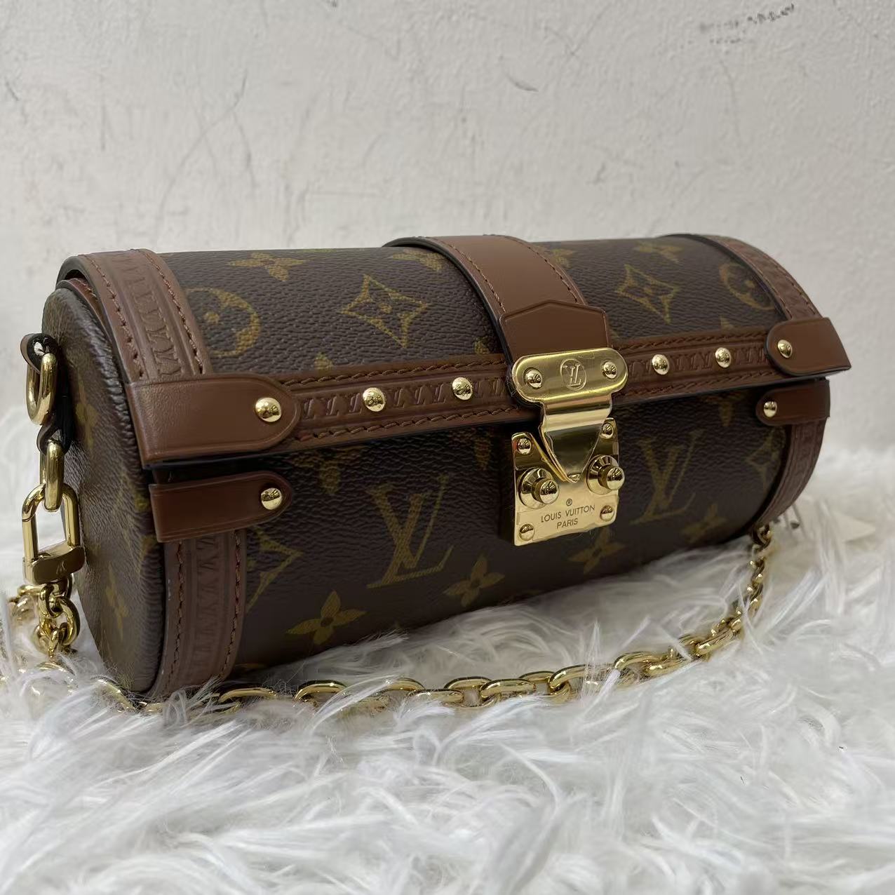 (Preowned) LOUIS VUITTON PAPILLON TRUNK