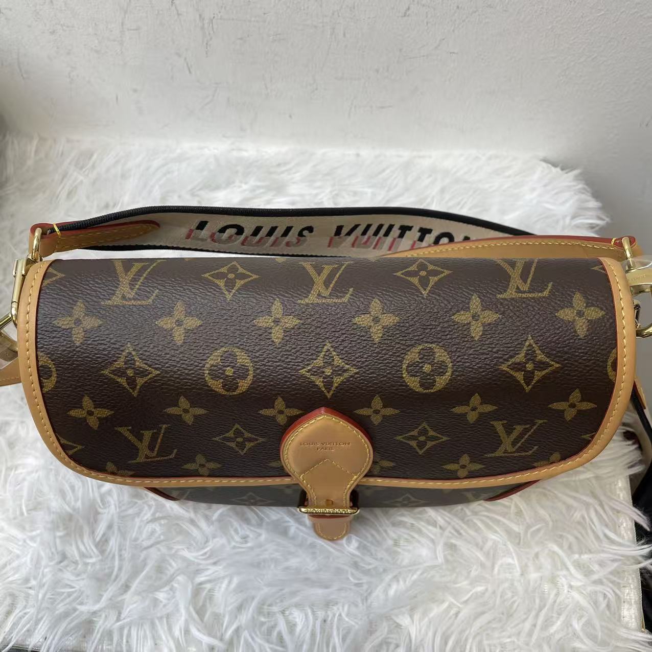 (Preowned) LOUIS VUITTON Diane PM