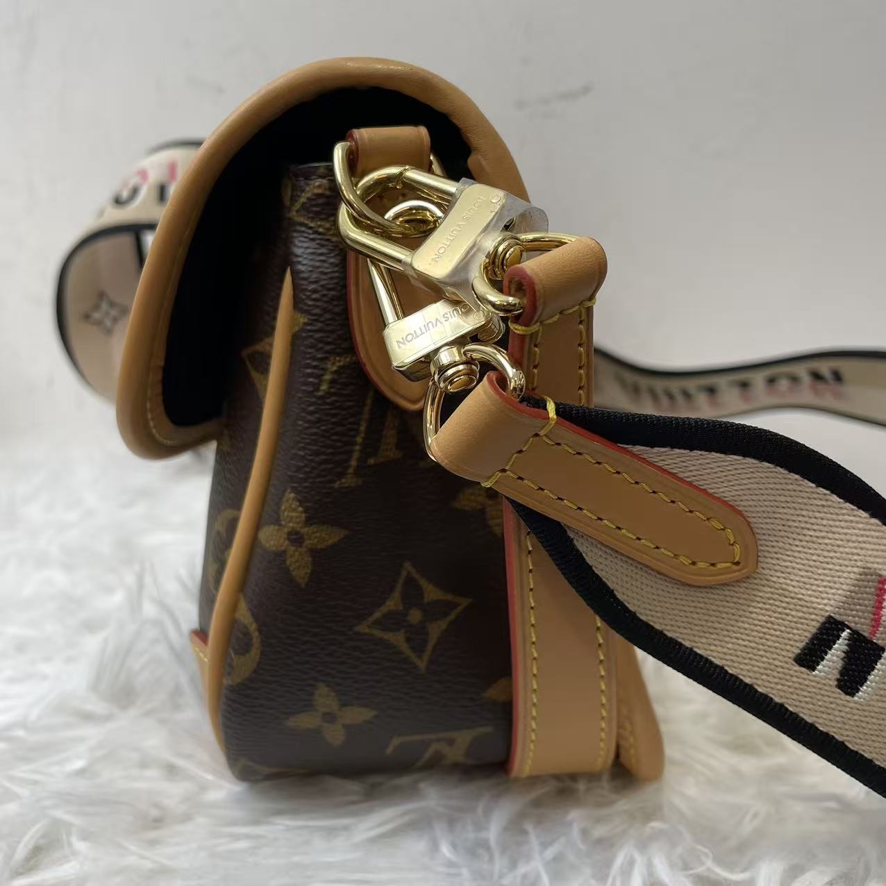 (Preowned) LOUIS VUITTON Diane PM