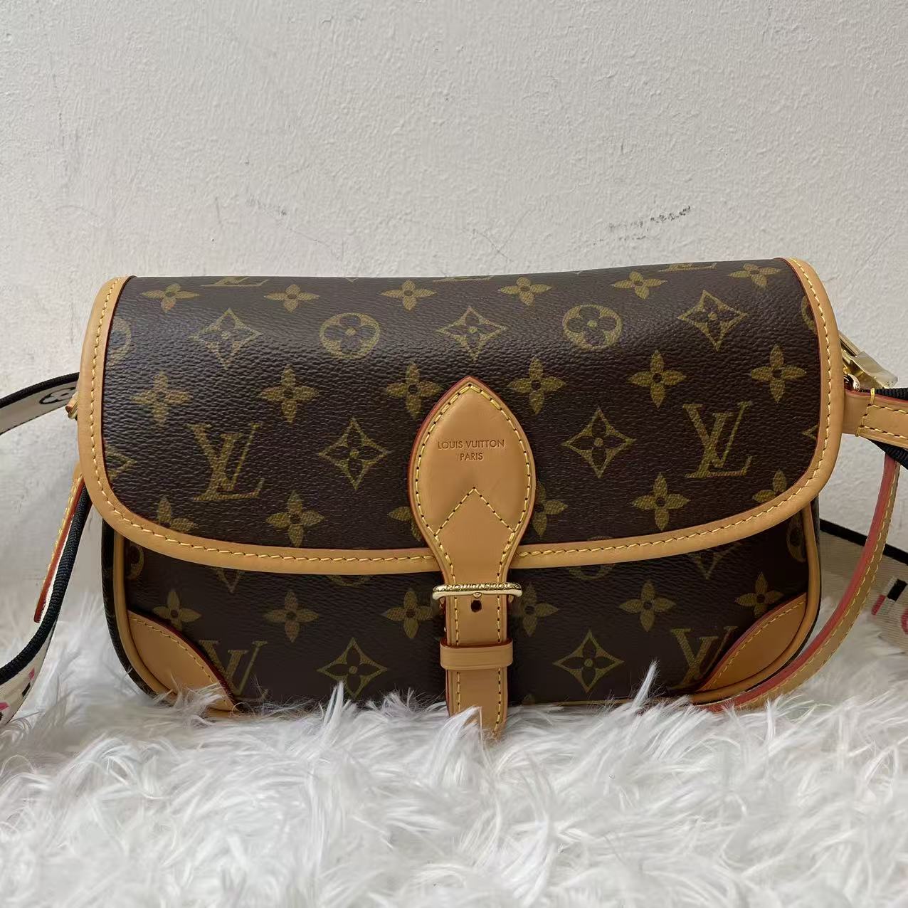 (Preowned) LOUIS VUITTON Diane PM