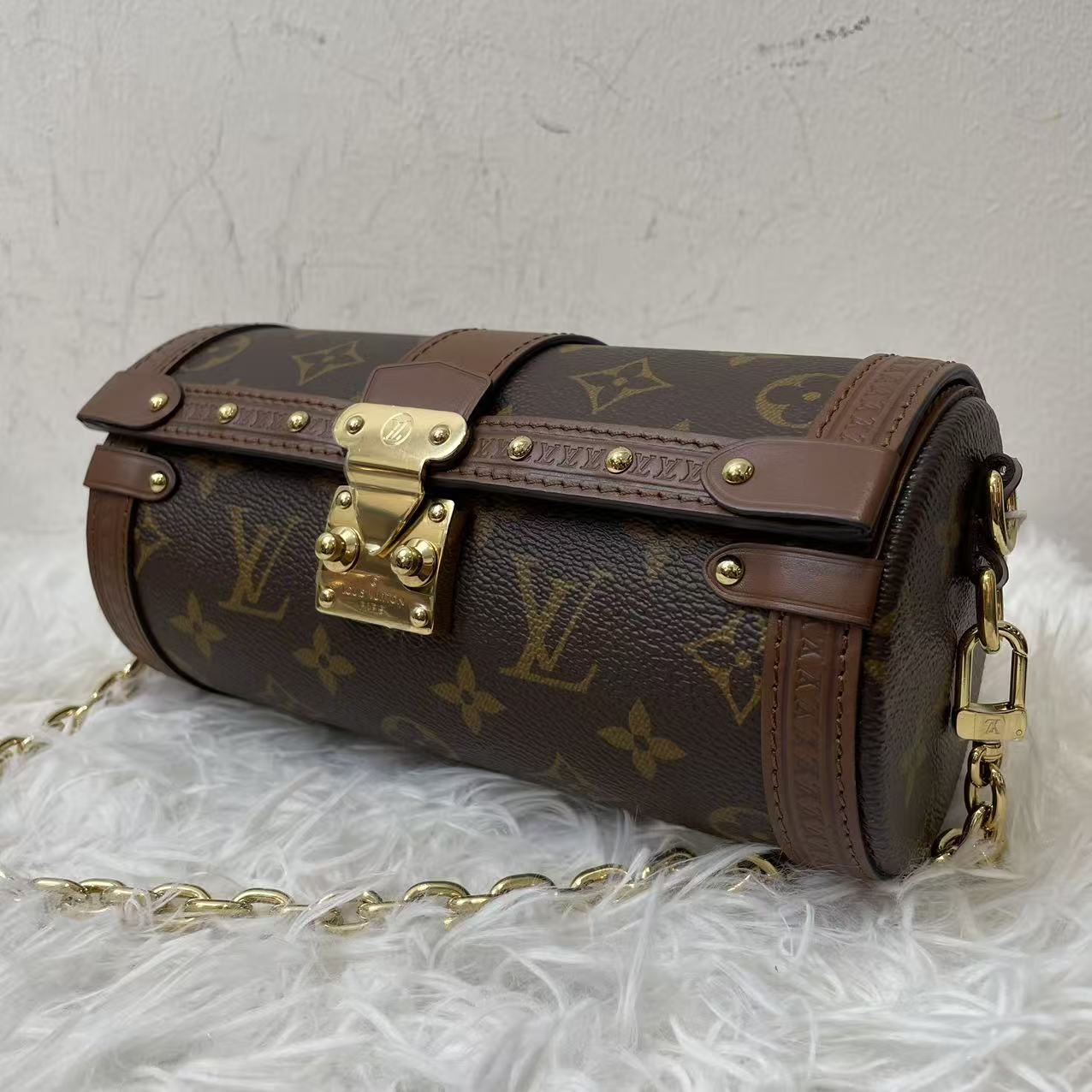 (Preowned) LOUIS VUITTON PAPILLON TRUNK