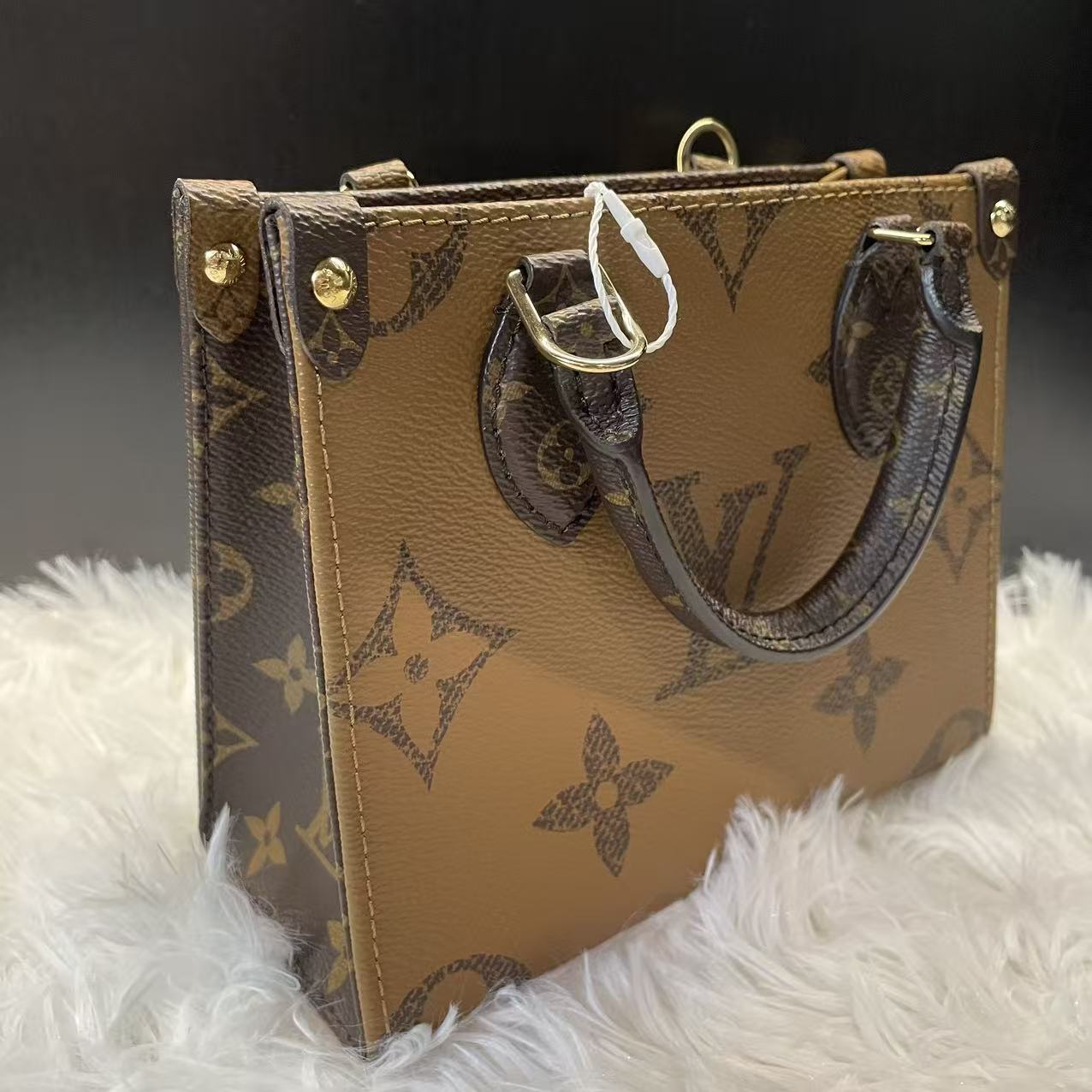 (Preowned) LOUIS VUITTON On The Go BB