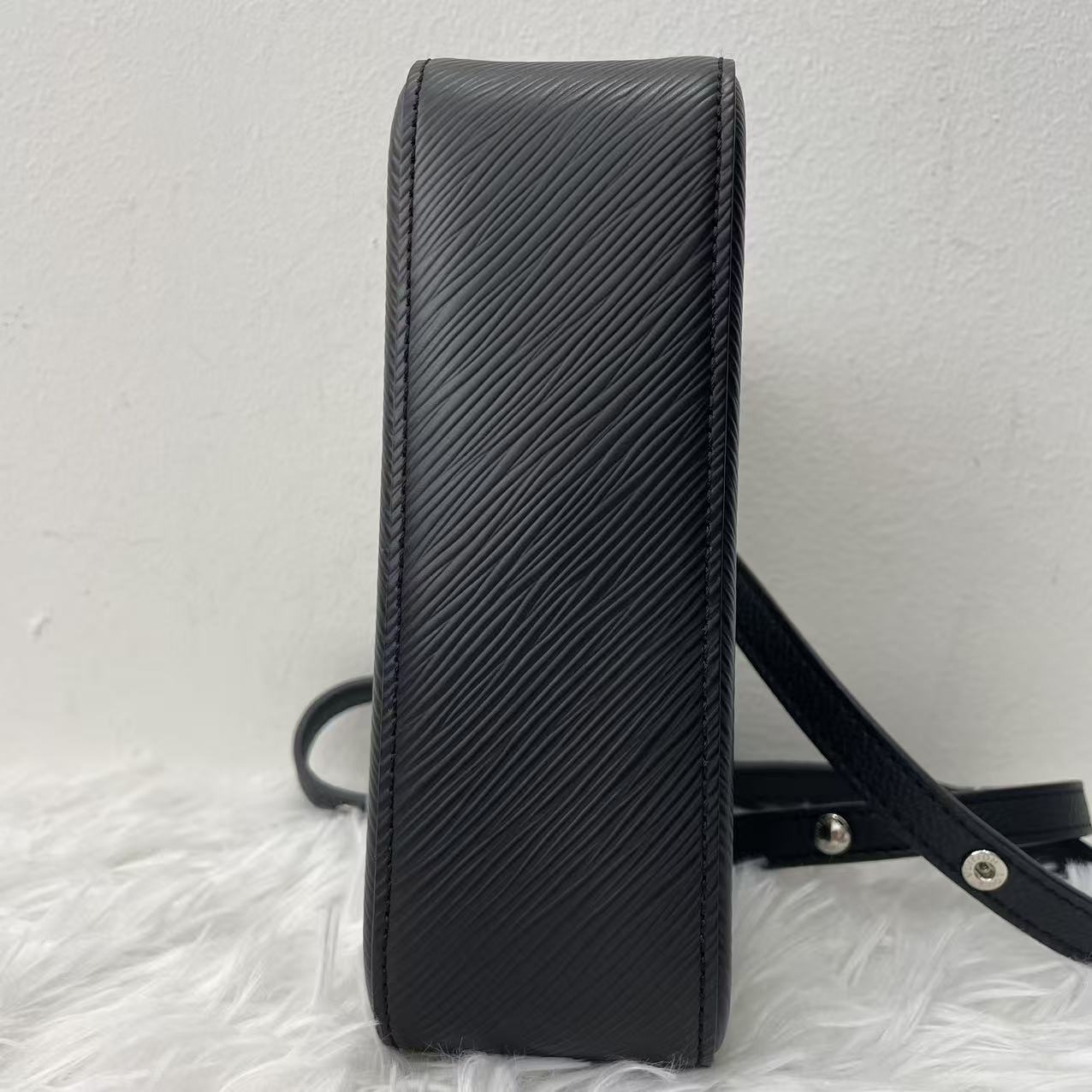 (Preowned) LOUIS VUITTON MARELLINI