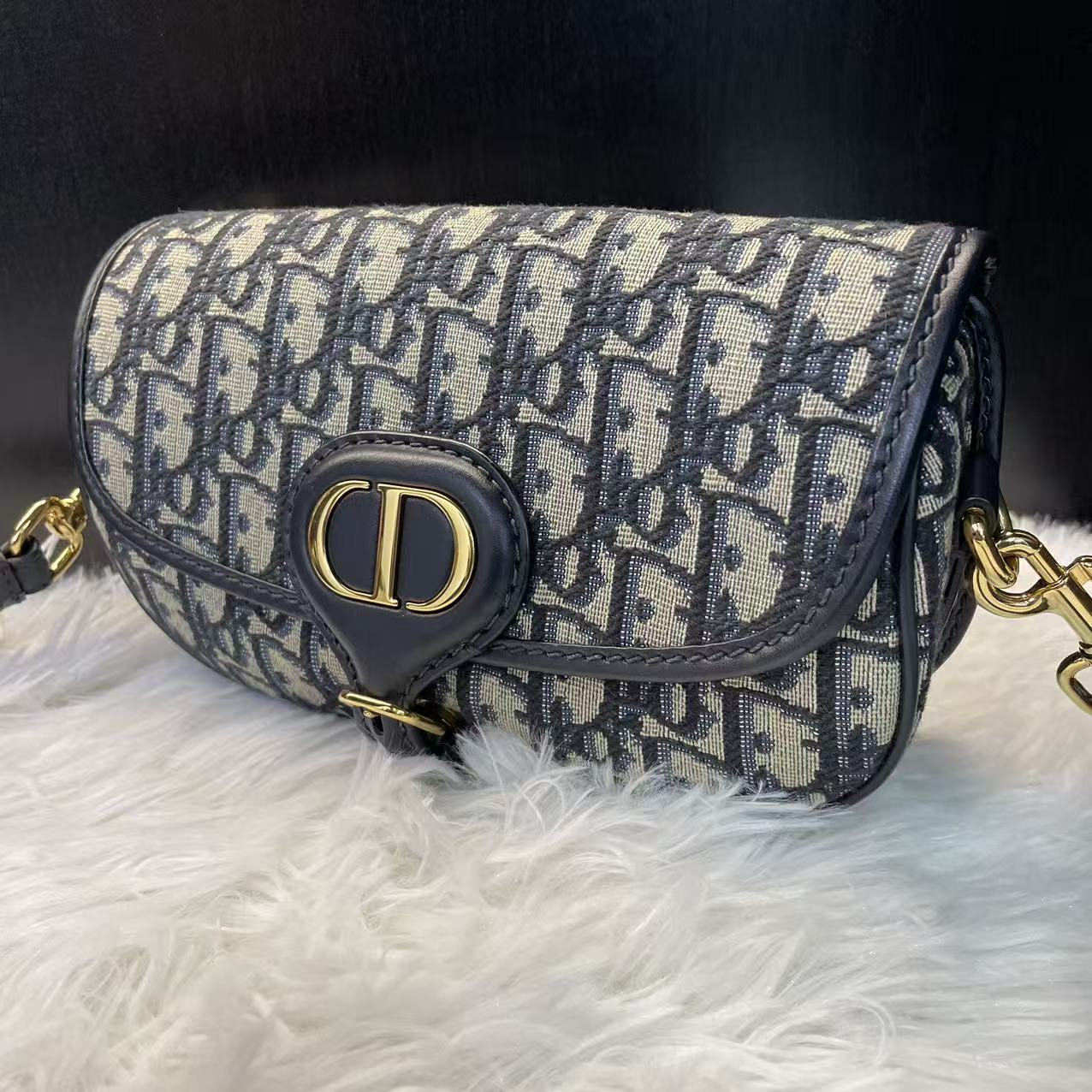 (Preowned) DIOR Bobby EAST-WEST Oblique