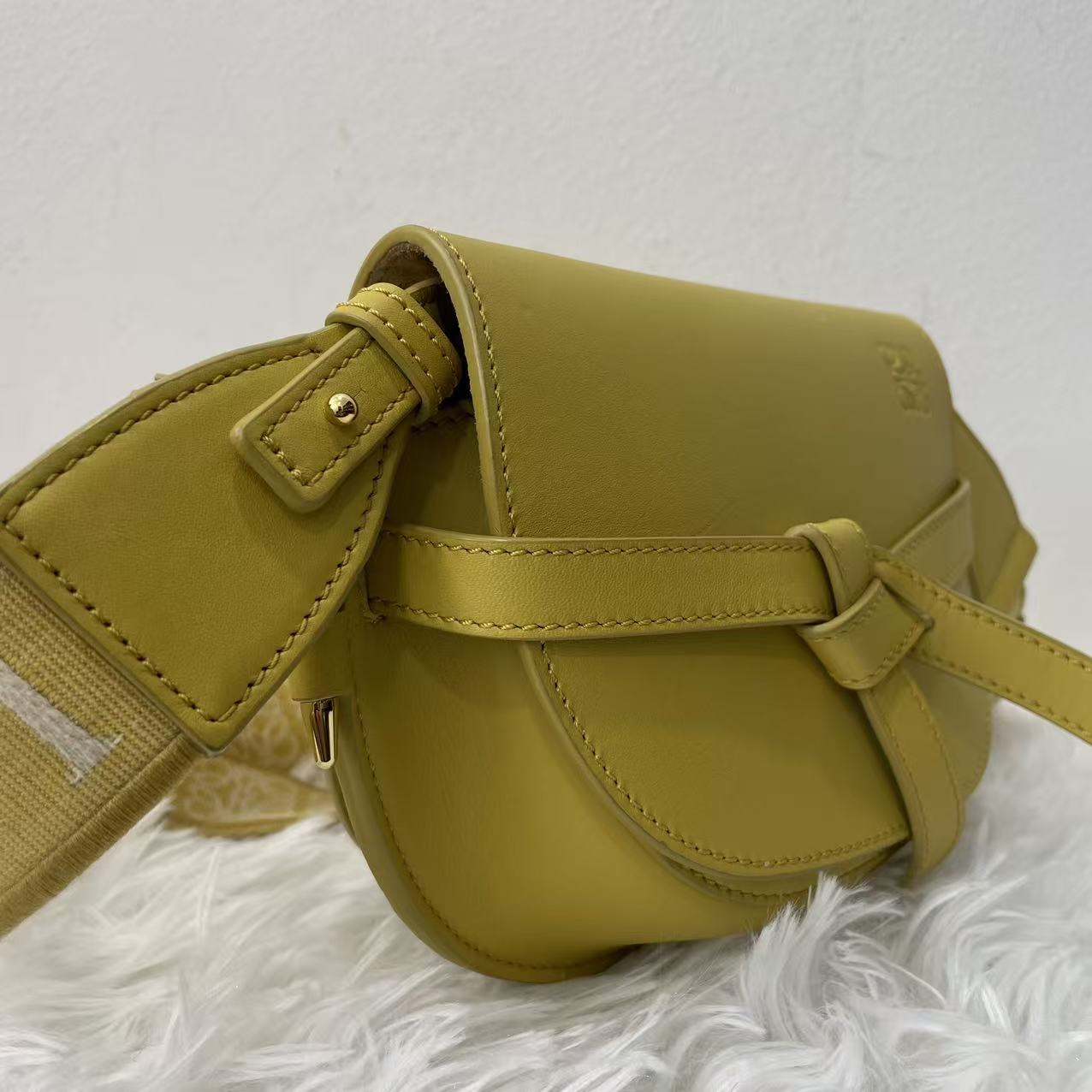 (Preowned) LOEWE Gate