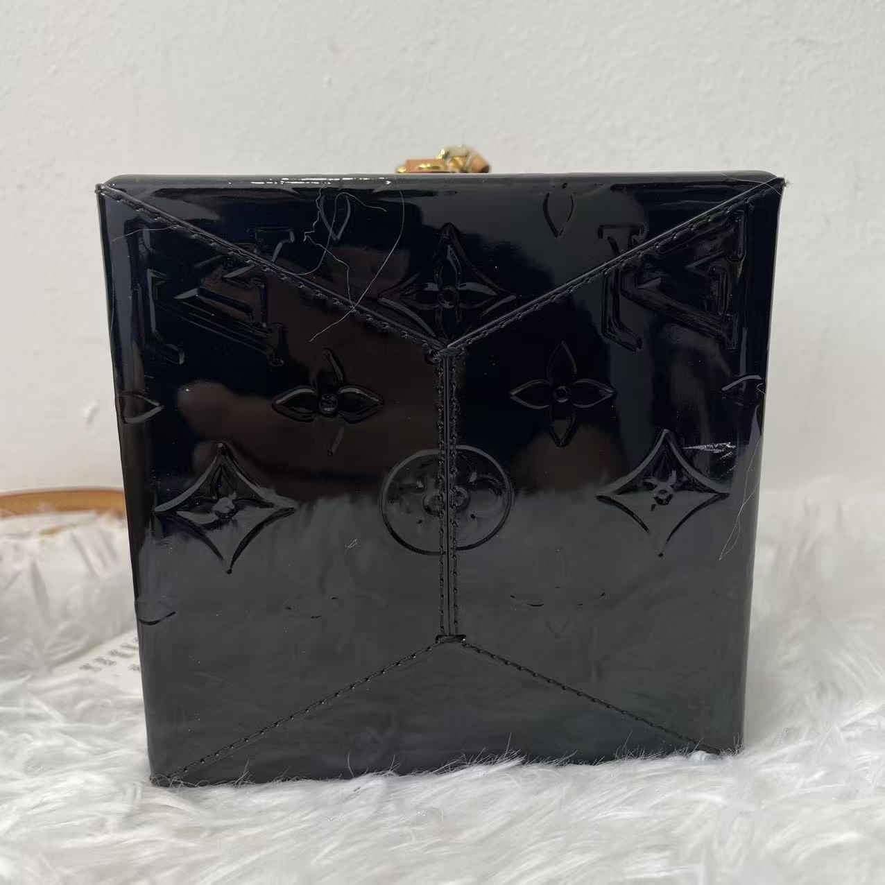 (Preowned) LOUIS VUITTON Bleecker Bos