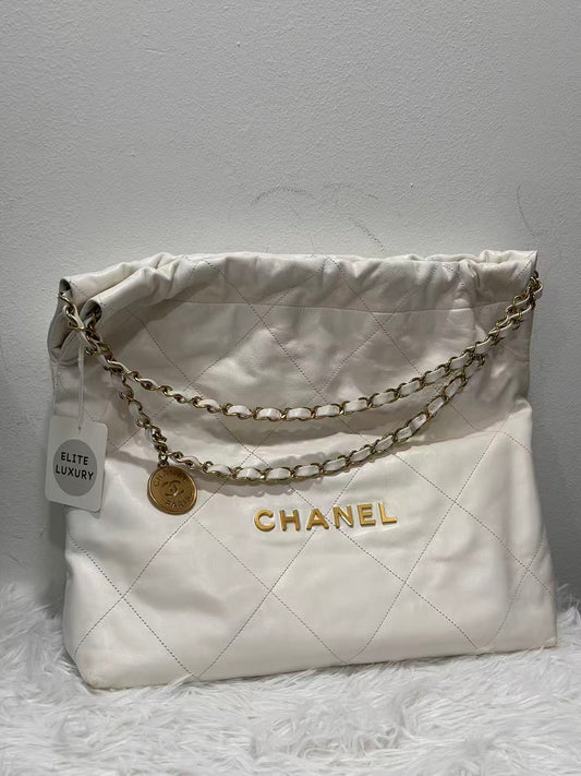 (Preowned) CHANEL 22Bag 23A, gold color, small size, female style, white