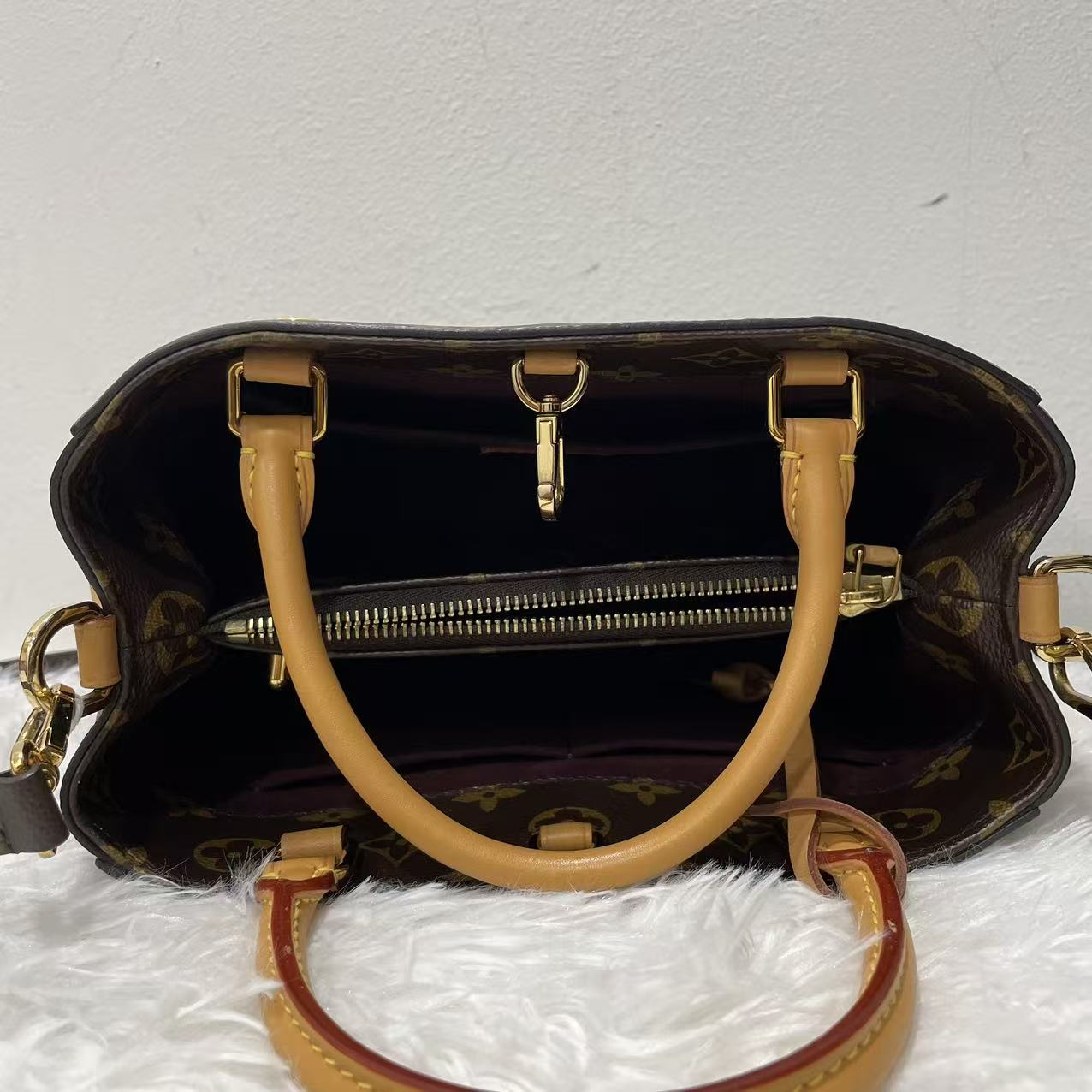(Preowned) LOUIS VUITTON Montaigne BB