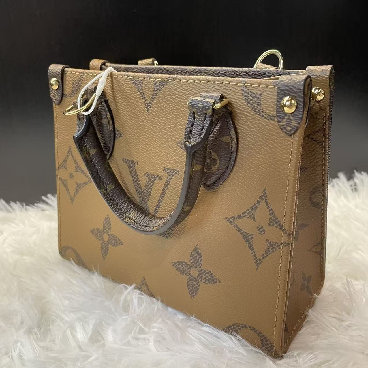 (Preowned) LOUIS VUITTON On The Go BB