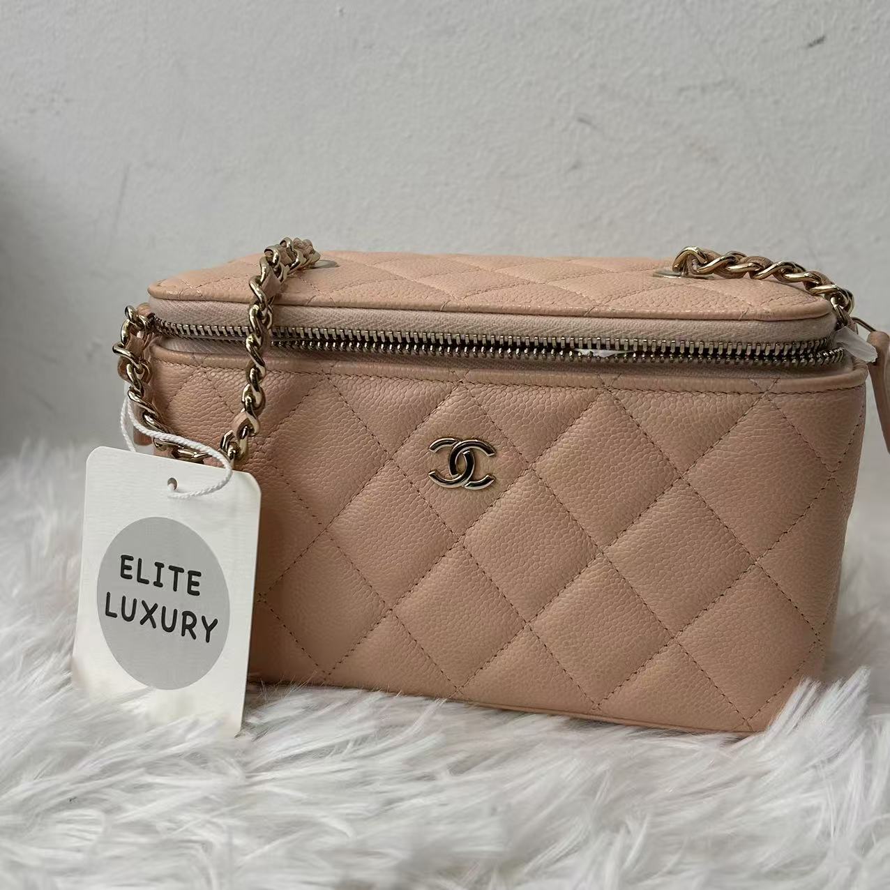 (Preowned) CHANEL 24C Gold-colored metal accessories, grainy leather, long square box bag, chain messenger bag, women's, light pink