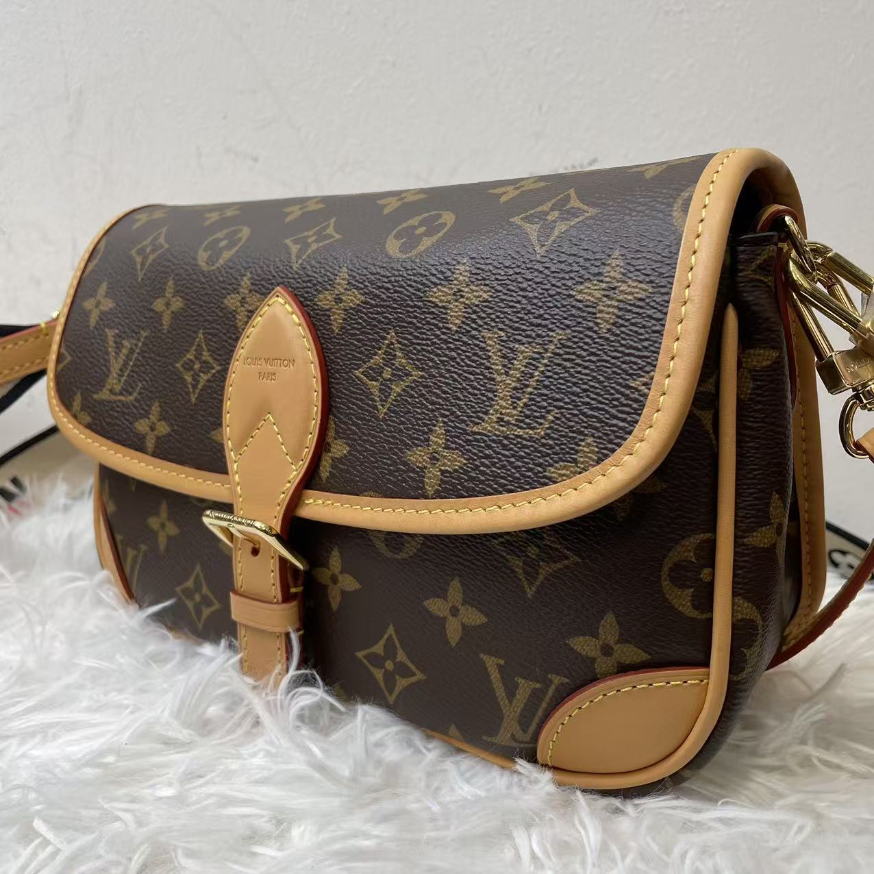 (Preowned) LOUIS VUITTON Diane PM