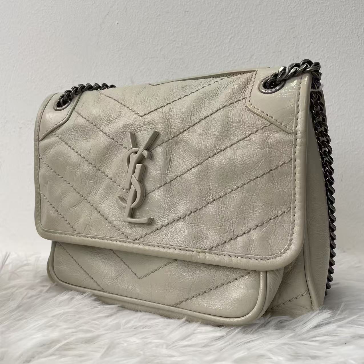 (Preowned) SAINT LAURENT YSL Niki Logo White