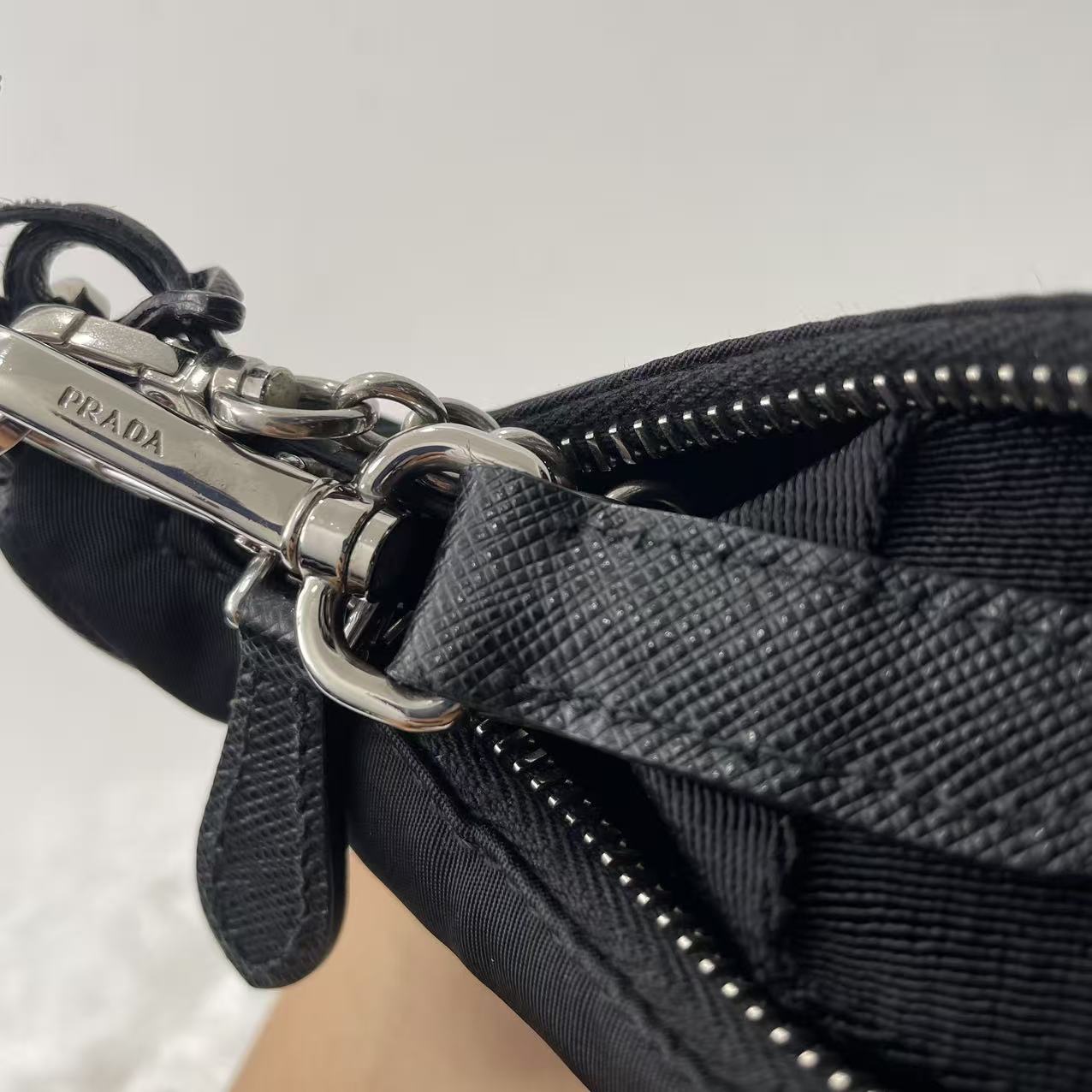 (Preowned) PRADA Re-Edition 2005