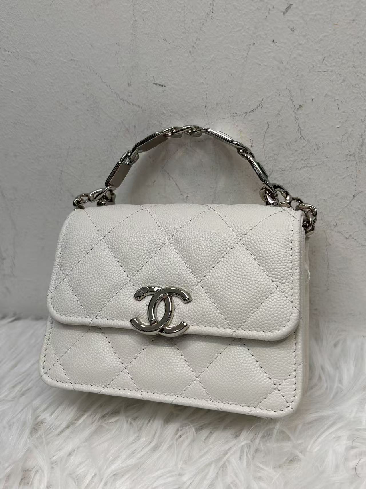 (Preowned) CHANEL Small square bag MINI