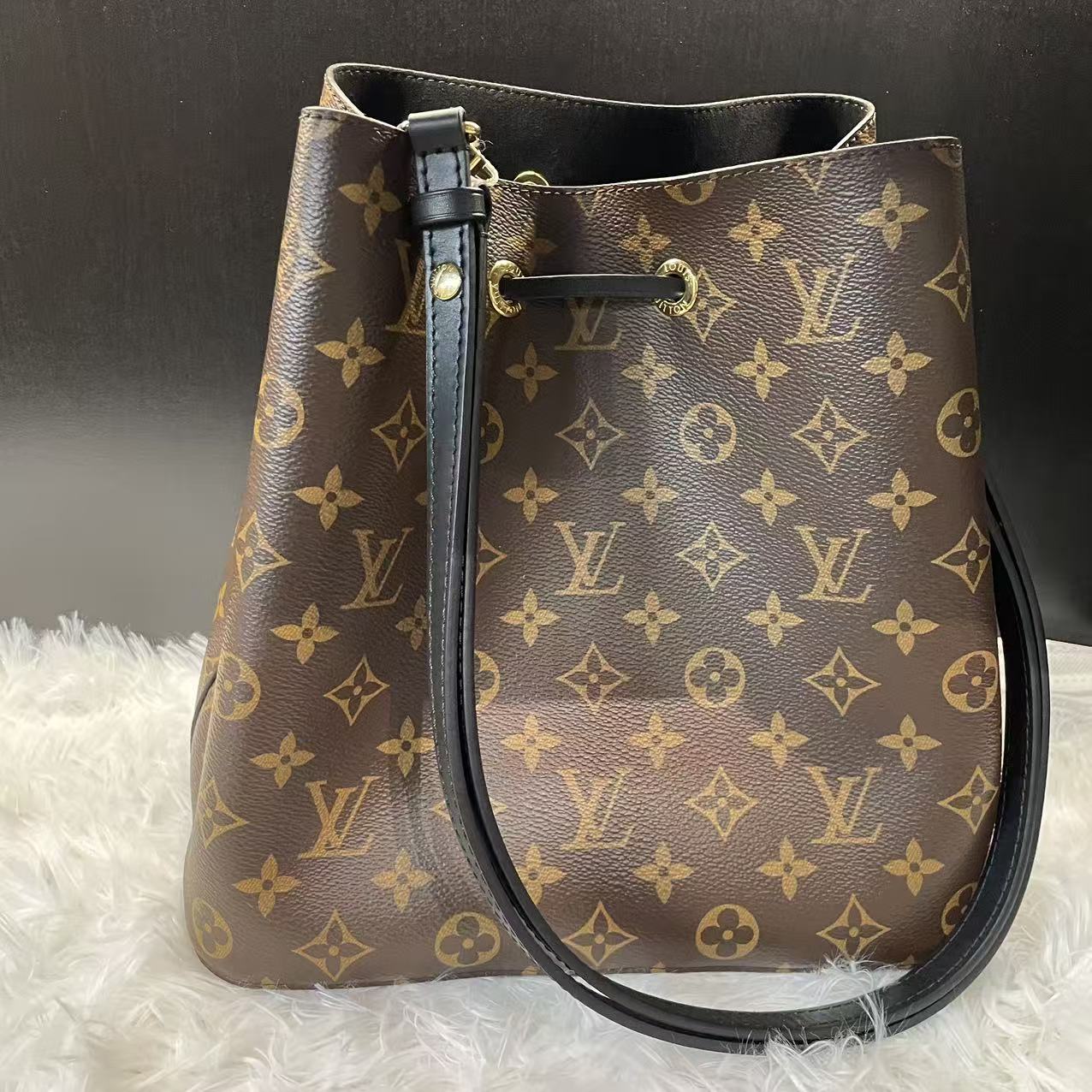 (Preowned) LOUIS VUITTON Neonoe MM