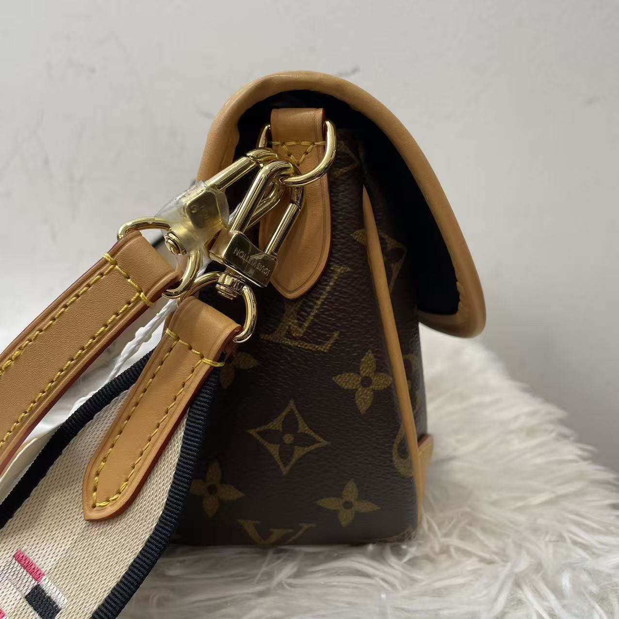 (Preowned) LOUIS VUITTON Diane PM