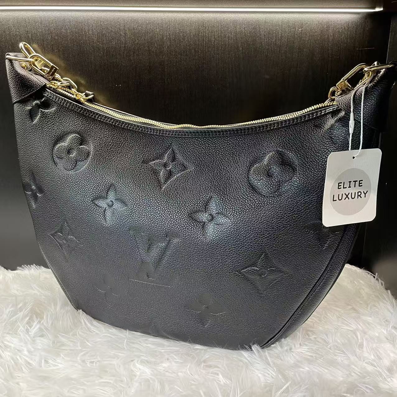(Preowned) LOUIS VUITTON Loop Hobo