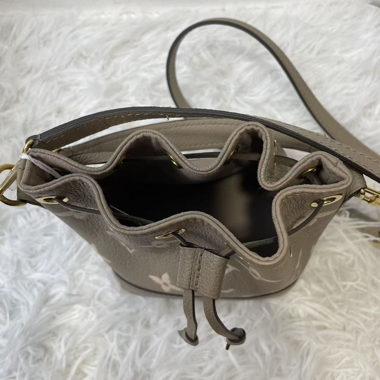 (Preowned) LOUIS VUITTON NOE NANO